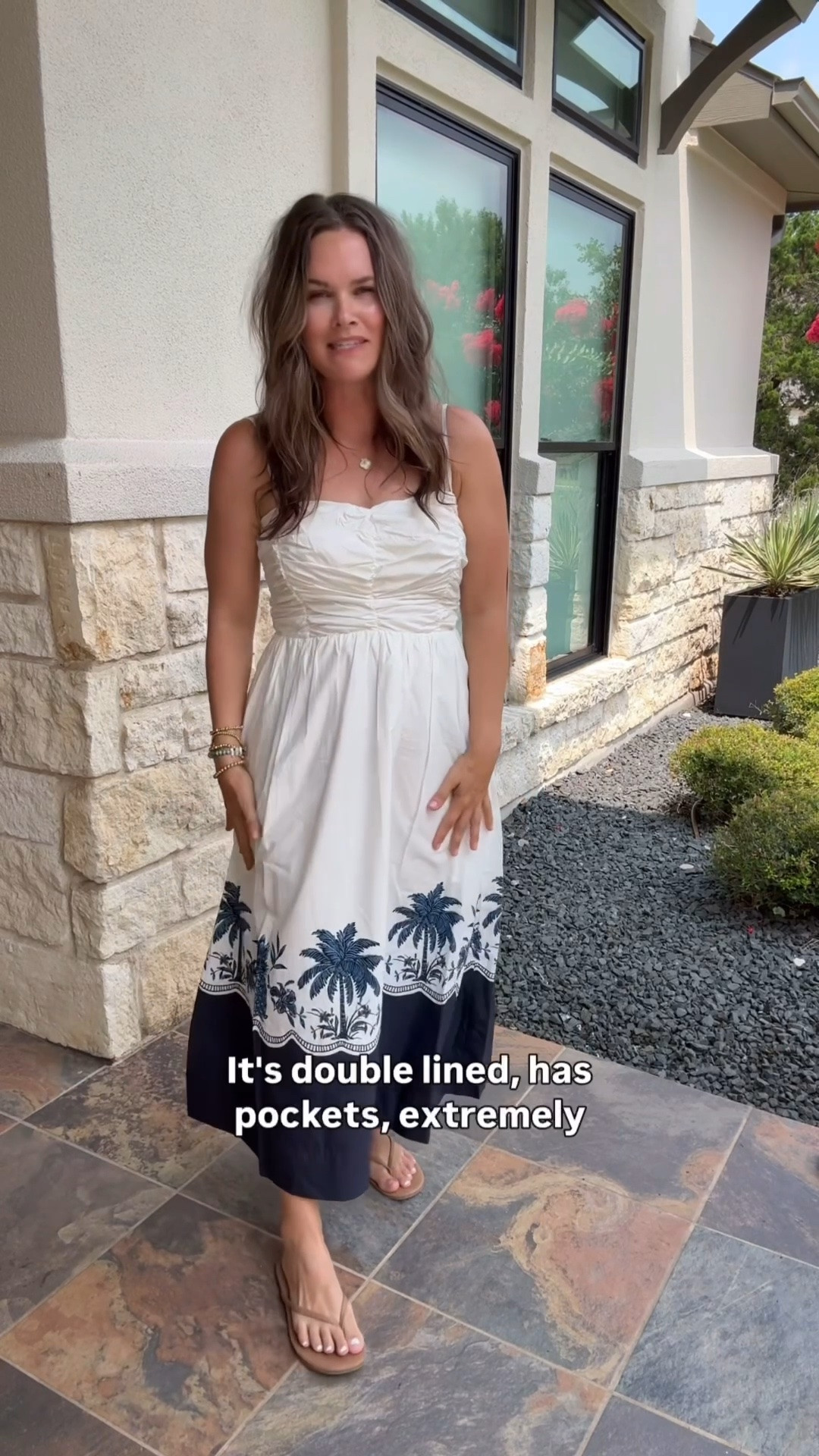 I would never guess this one is from Walmart. So chic!

#LTKootd #LTKmomlife #LTKgrwm