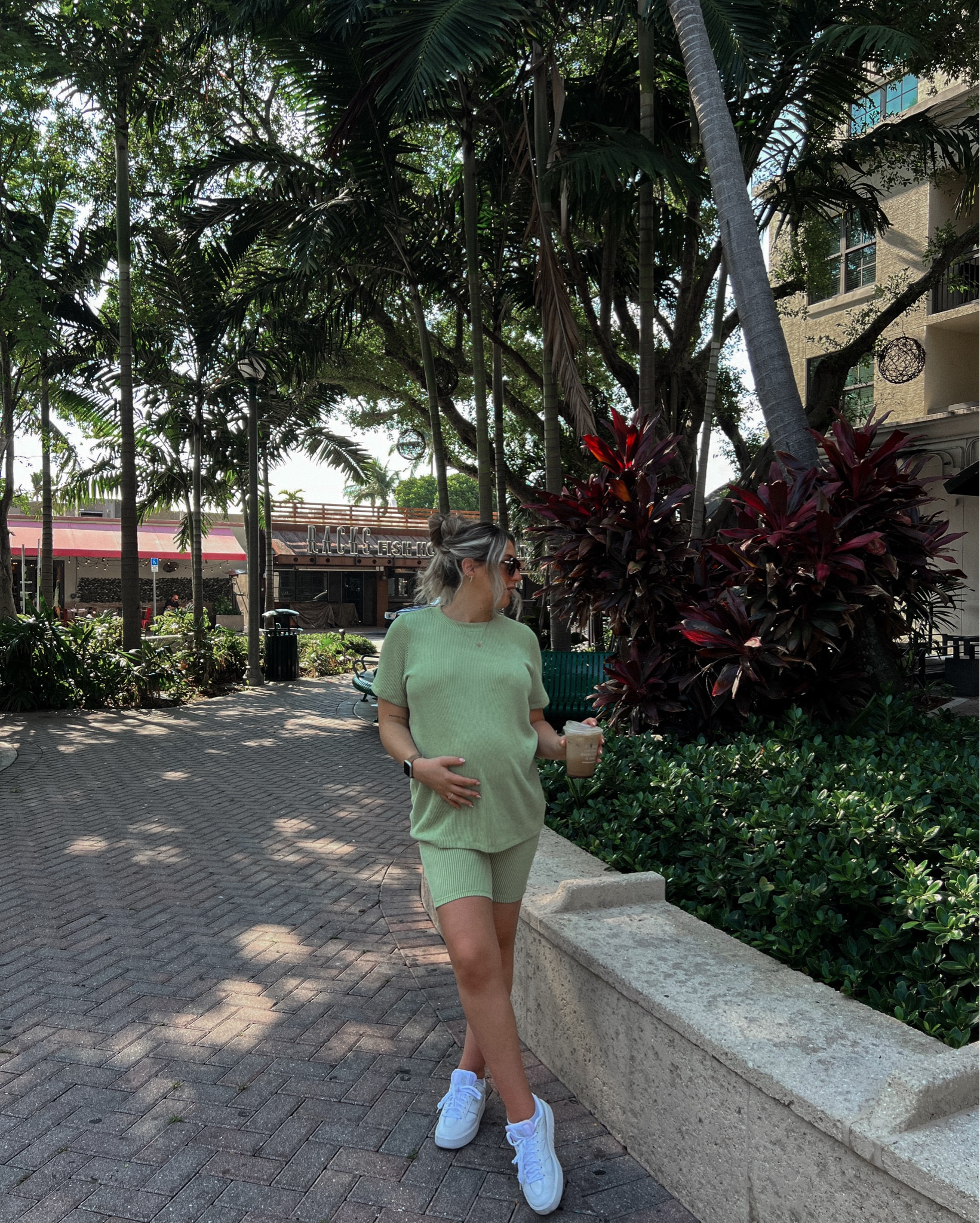 comfy coffee date bump fit 

#LTKBaby #LTKFindsUnder100 #LTKBump