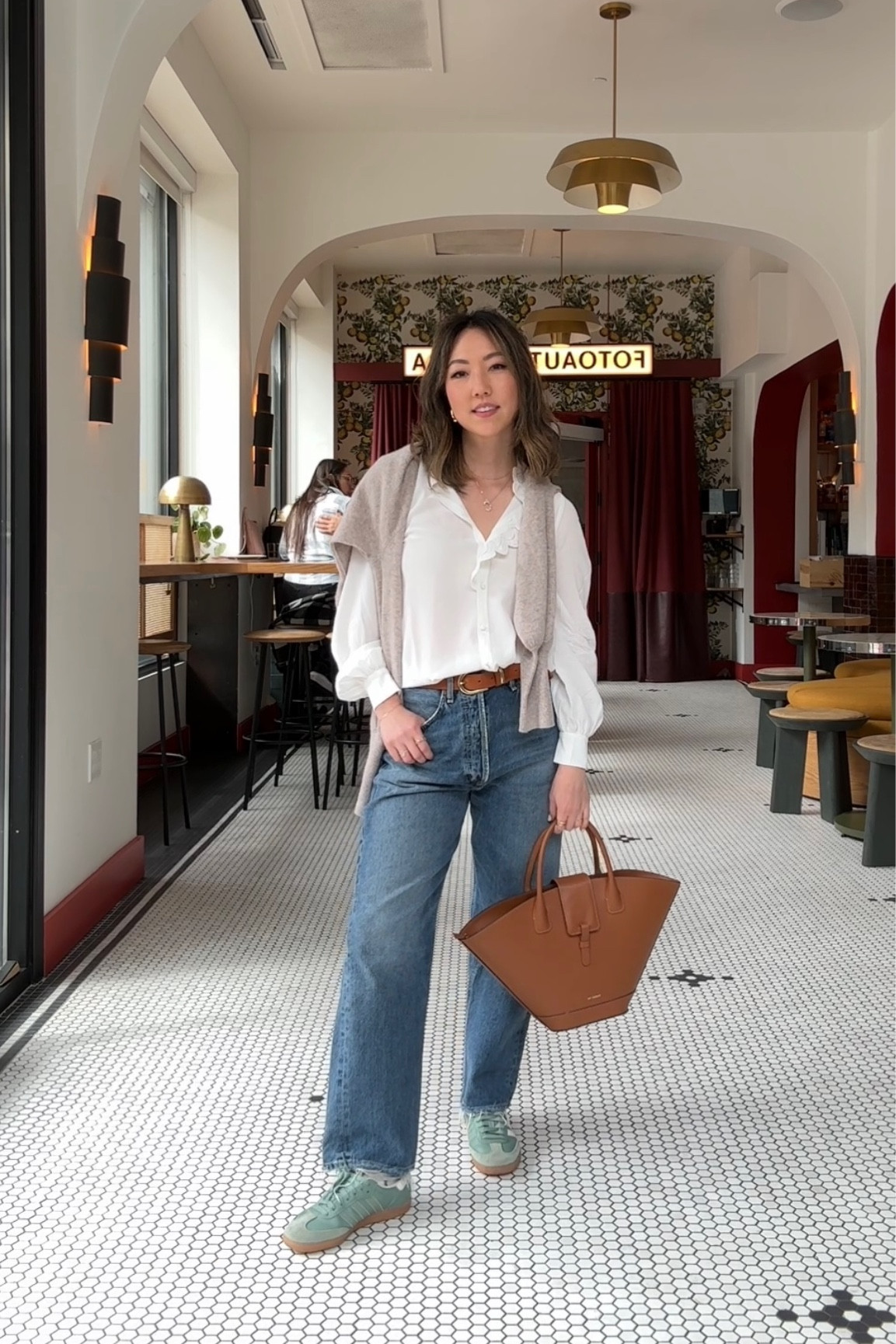 Love this silk blouse from Sezane, it’s so timeless. I’m wearing a size 2