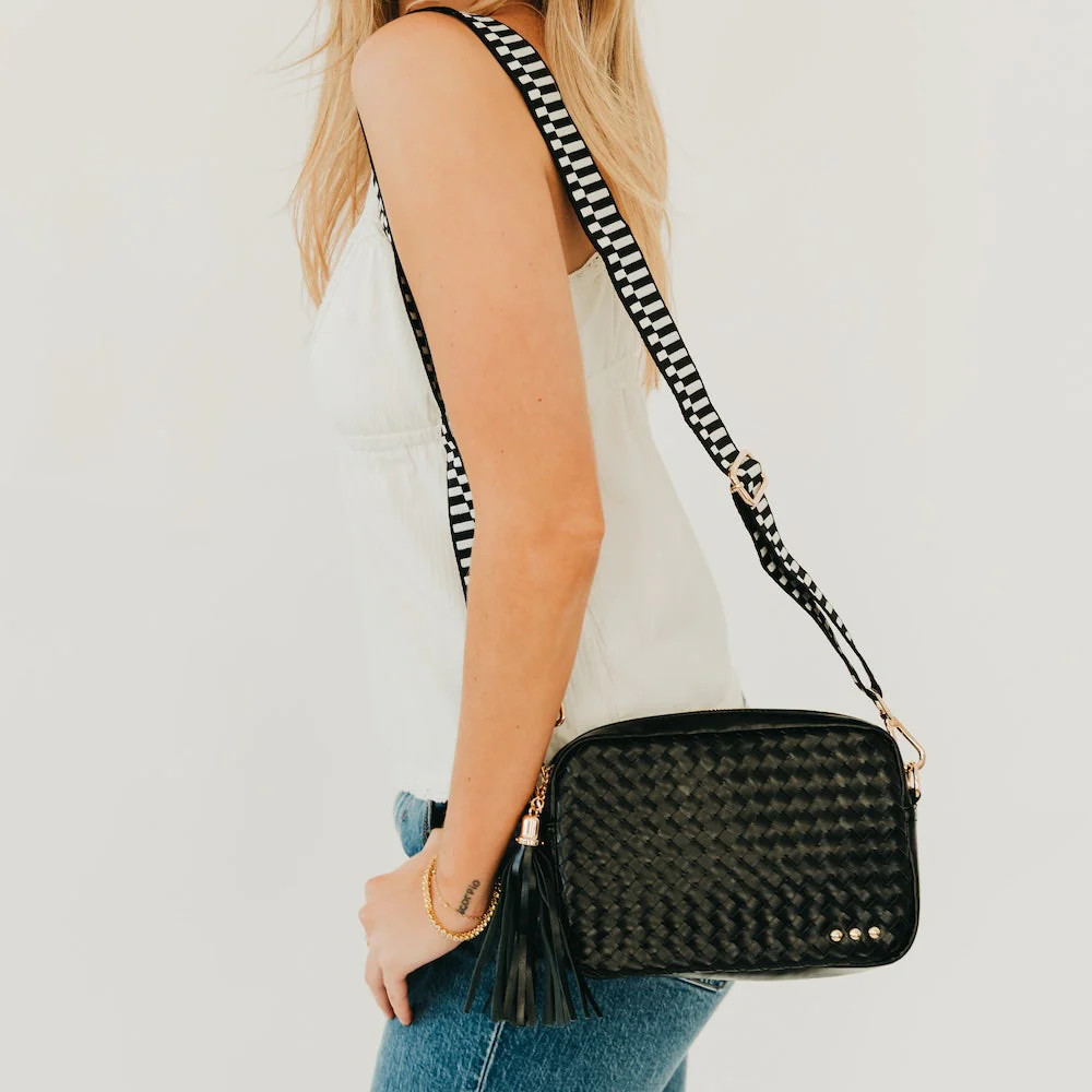 Woven Willow Camera Crossbody Bag | Pretty Simple