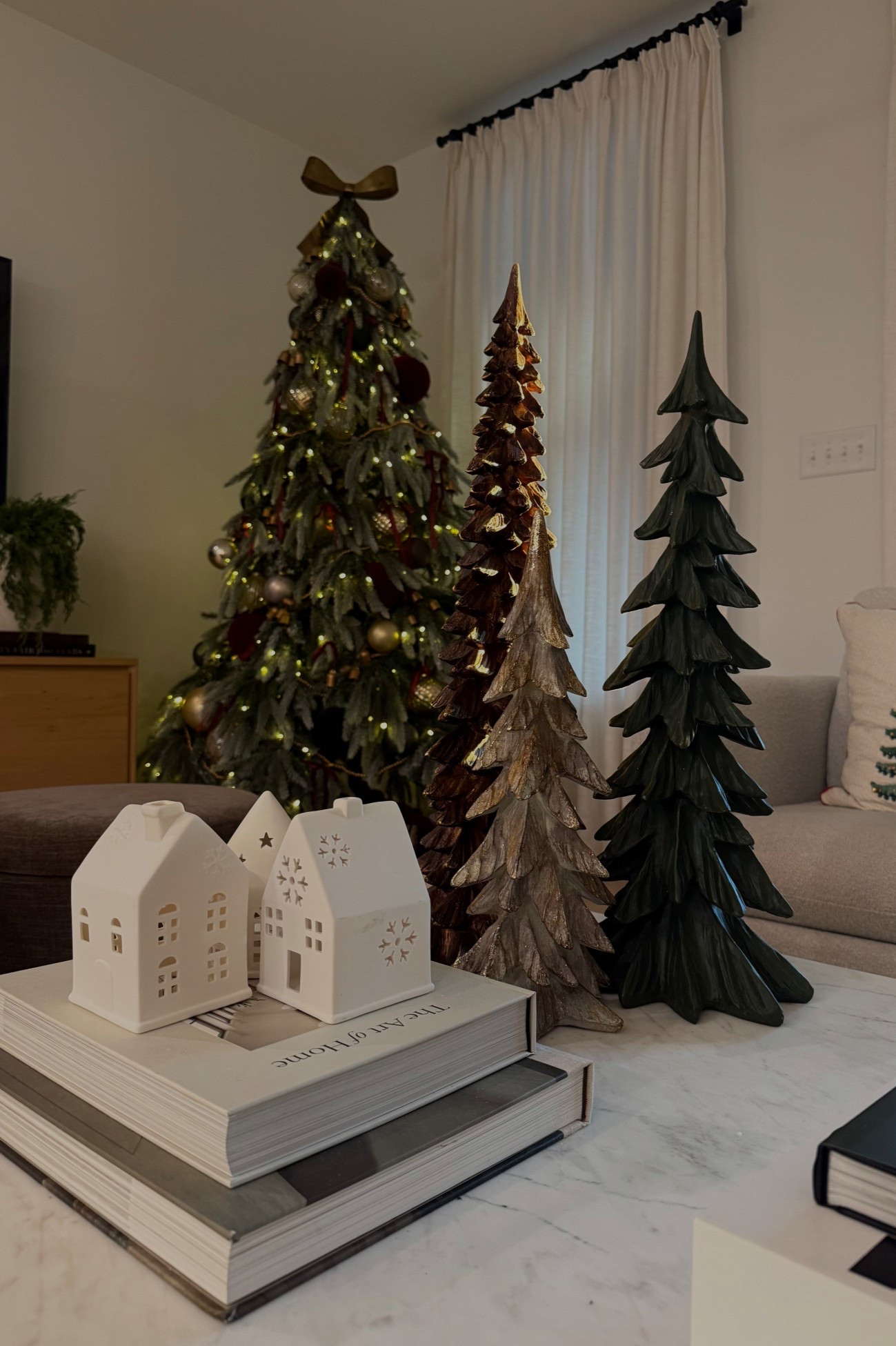 Christmas coffee table decor inspo

#LTKSeasonal #LTKHoliday #LTKHome
