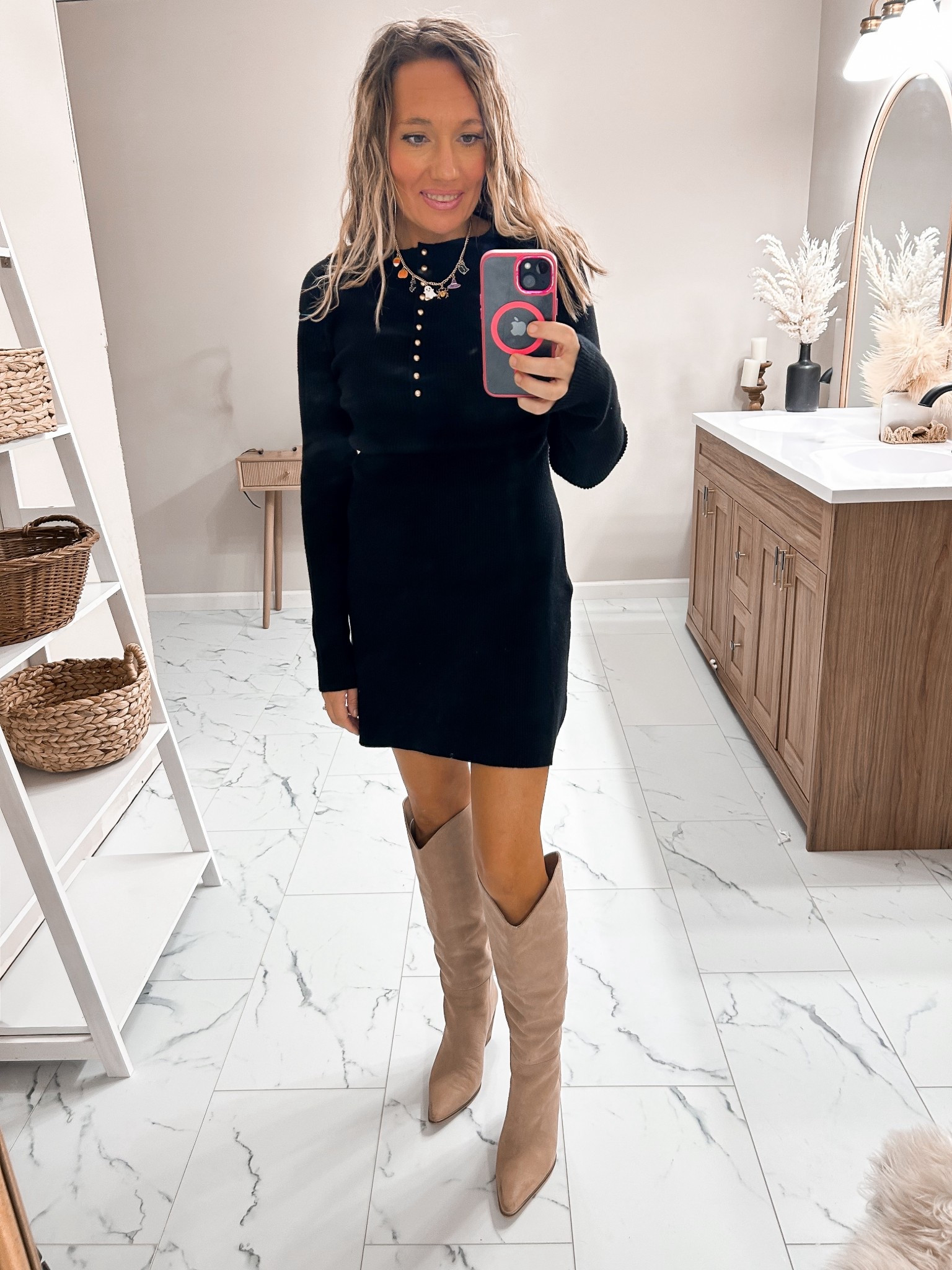 This sweater dress is currently on sale. This would make a cute Thanksgiving outfit

#LTKHoliday #LTKootd #LTKSaleAlert