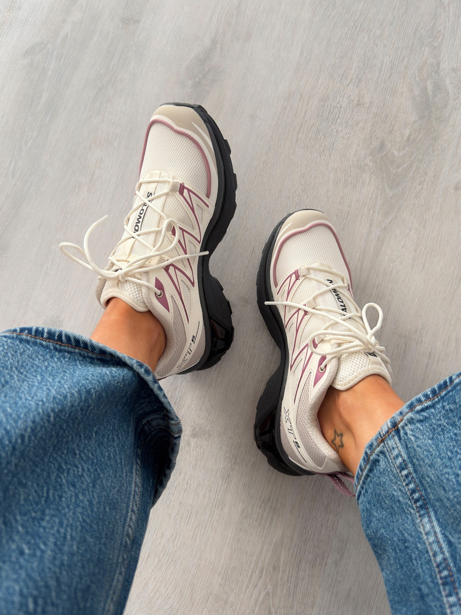 Salomon trainers: True to size! 

#LTKSaleAlert #LTKSpringSale #LTKootd