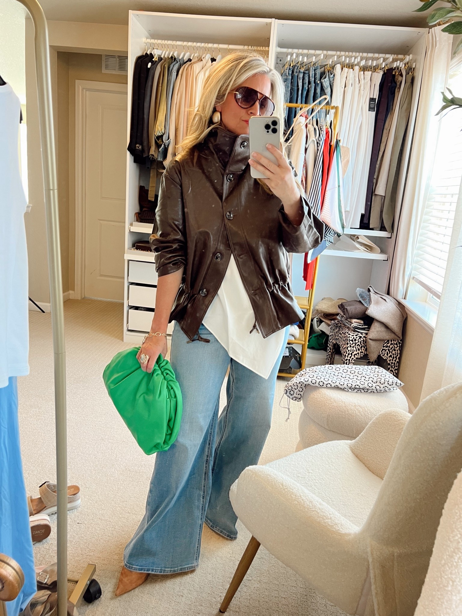  ✨Tap the bell, save and ❤️ for over 40 fashion, midlife style, midsize fashion and luxury looks for less. 

⬇️Sizing information:
Halter large (size down if in between sizes.)
Jeans 10 (size down if in between sizes.)
Jacket (m) (size down if in between sizes.) 

Date night stressed me out…
I didn’t feel like myself anymore.

I’d stand in my closet trying on outfit after outfit…
and nothing felt right.

Everything clung.
Everything felt off.
And I kept thinking it was my body.

But it wasn’t.

I just didn’t know how to build my outfits for this season of life.

So I changed the strategy.

✔️ Lift (bring the eye up)
✔️ Skim (nothing clings)
✔️ Balance (fix proportions)

That’s my anti-pooch strategy.

Same body…
different approach.

And this look?
Affordable, effortless, and finally feels like me again.


Save this for your next “nothing feels good” moment
Share with a friend who’s been standing in her closet feeling stuck

👑 Helping you look good, feel good — Lindsey Denver

Follow my LTK @Over40andmidlife on the @shop.LTK app to view this post and get my exclusive app-only content!

#liketkit #LTKMidsize #LTKOver40 #LTKPlusSize
@shop.ltk
https://liketk.it/67Rox