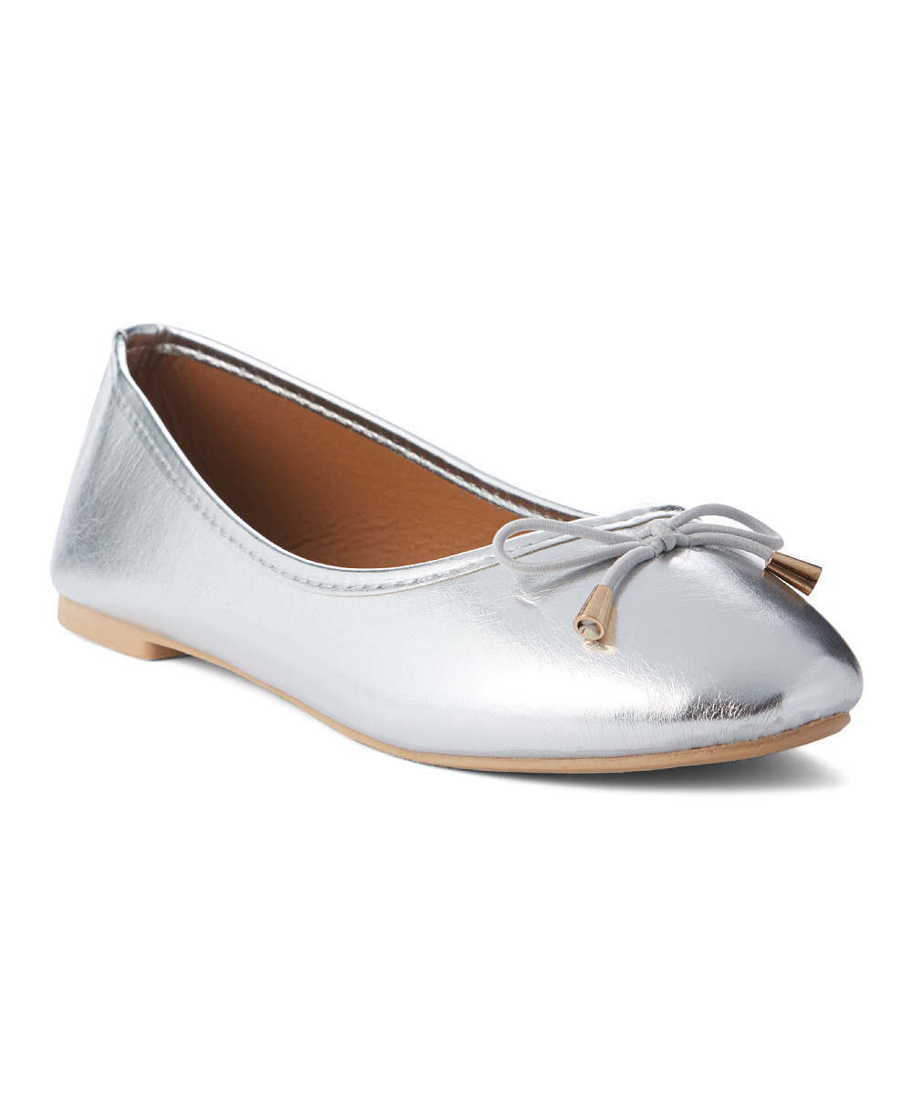 EPIC STEP Women's Ballet Flats SILVER - Silver Ballet Flat - Women | Zulily