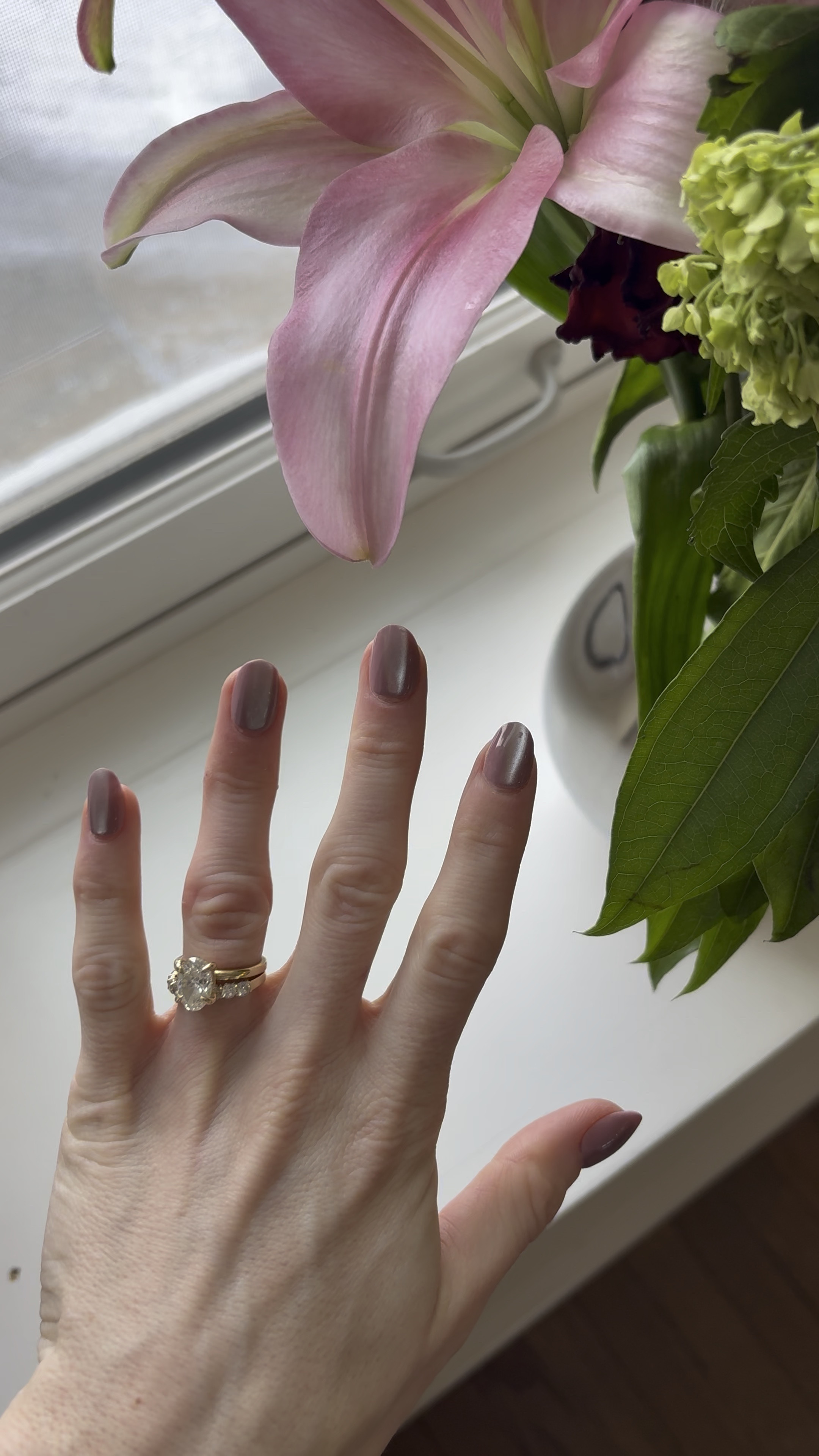 I put these press-ons on TWO WEEKS ago, and they haven’t budged. Could not recommend these nails more… and so many fun patterns and colors! 

#LTKFindsUnder50 #LTKSaleAlert #LTKStyleTip