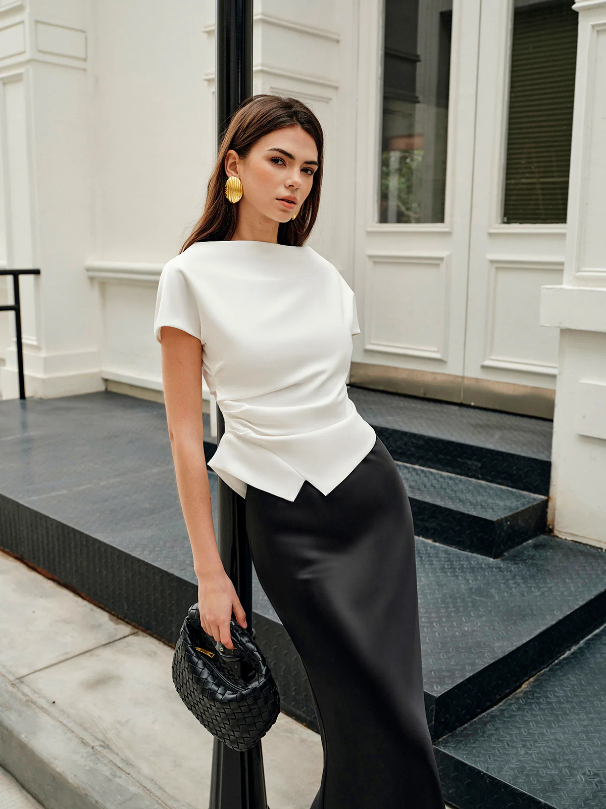 Asymmetric Hem Ruched T-Shirt | Commense
