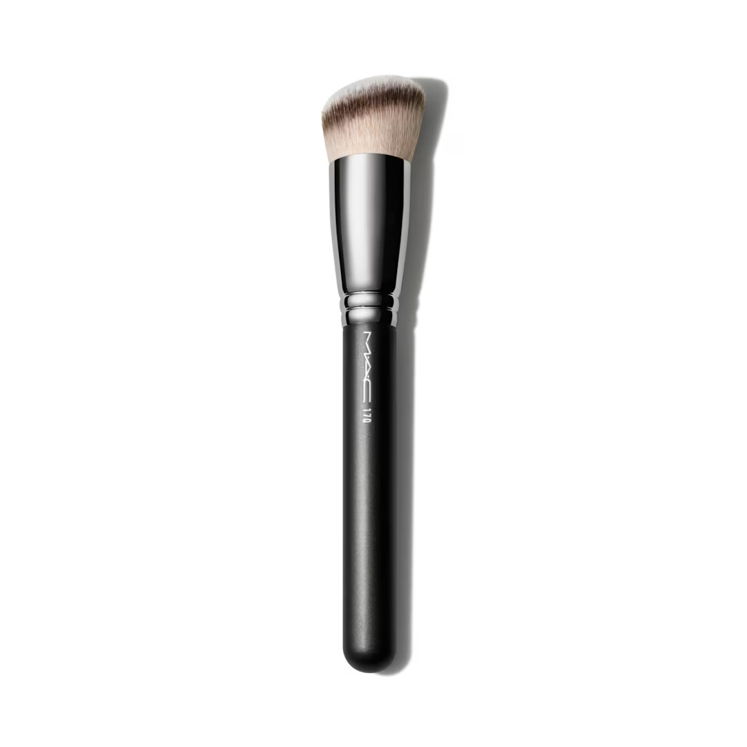 M∙A∙C 170S Brush – Rounded Slant Foundation Brush | M∙A∙C Cosmetics | MAC Cosmetics Can... | MAC Cosmetics (CA)