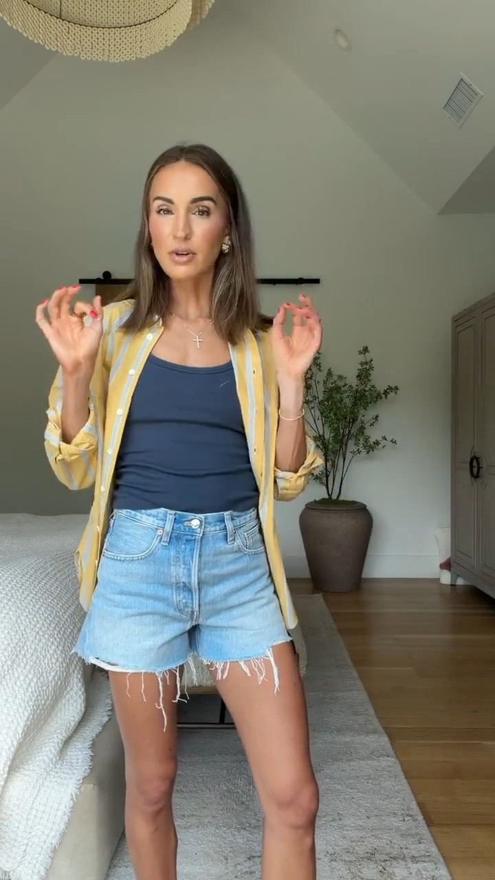 Such good denim shorts on major sale! 🙌🏼