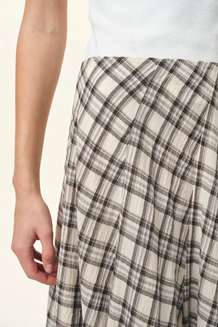 Xaviera Midi Plaid Skirt in Bubble Crinkle Cotton | Fabrique