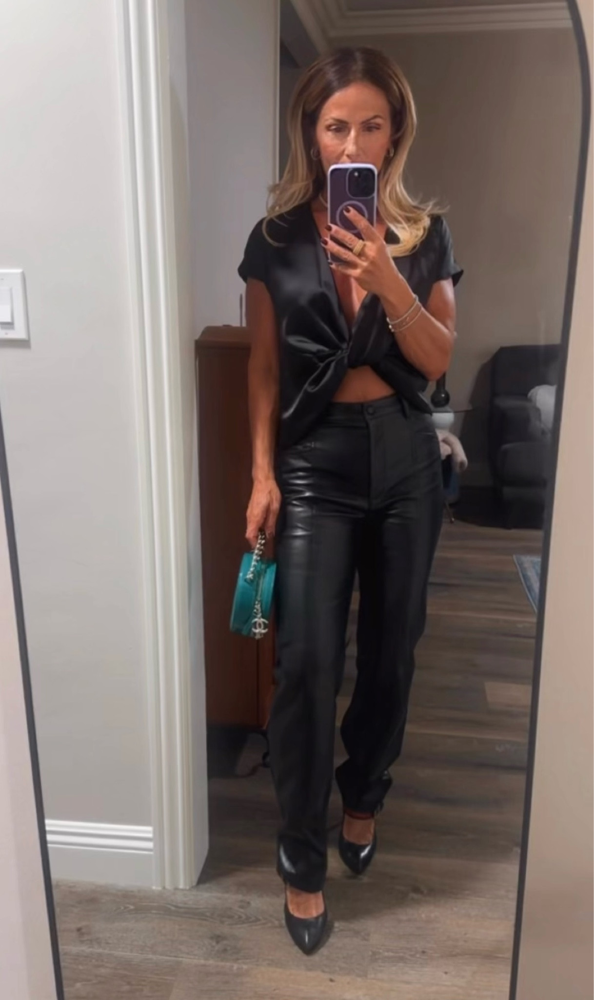 Night out 🖤🌇
(Top Zara) 

#LTKItBag #LTKParties #LTKHoliday