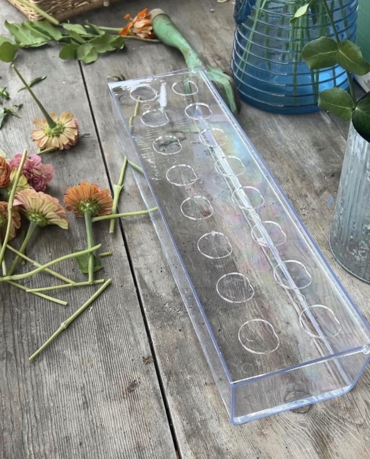I love using these when I want flowers to look cute without messing with them too much 🌸 Just a few stems in each spot and they come together so easily!

#LTKSaleAlert #LTKSeasonal #LTKHome