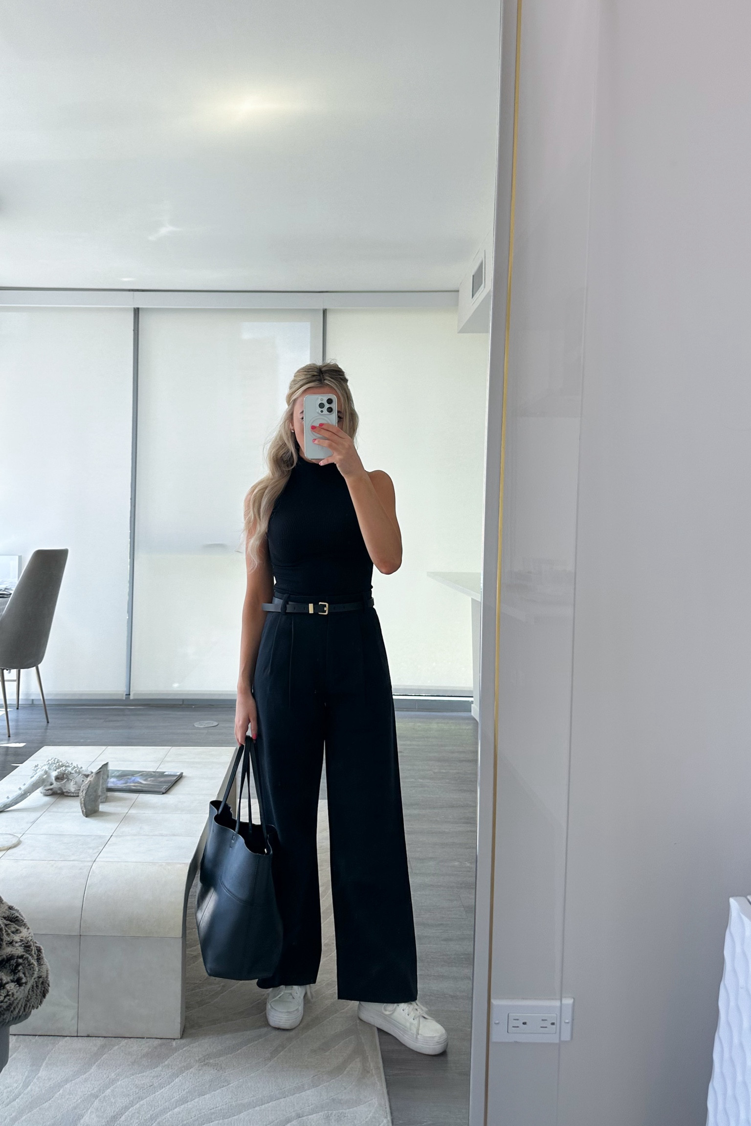 Spring business casual outfit- Abercrombie Sloane Pants

workwear outfit with sneakers, Amazon tennis shoes, white tennis shoes, mock neck tank, office outfit, work outfit, Abercrombie outfit, Chicago work outfit, summer office outfit, petite workwear, high waisted trousers 

#LTKfindsunder100 #LTKtravel #LTKworkwear