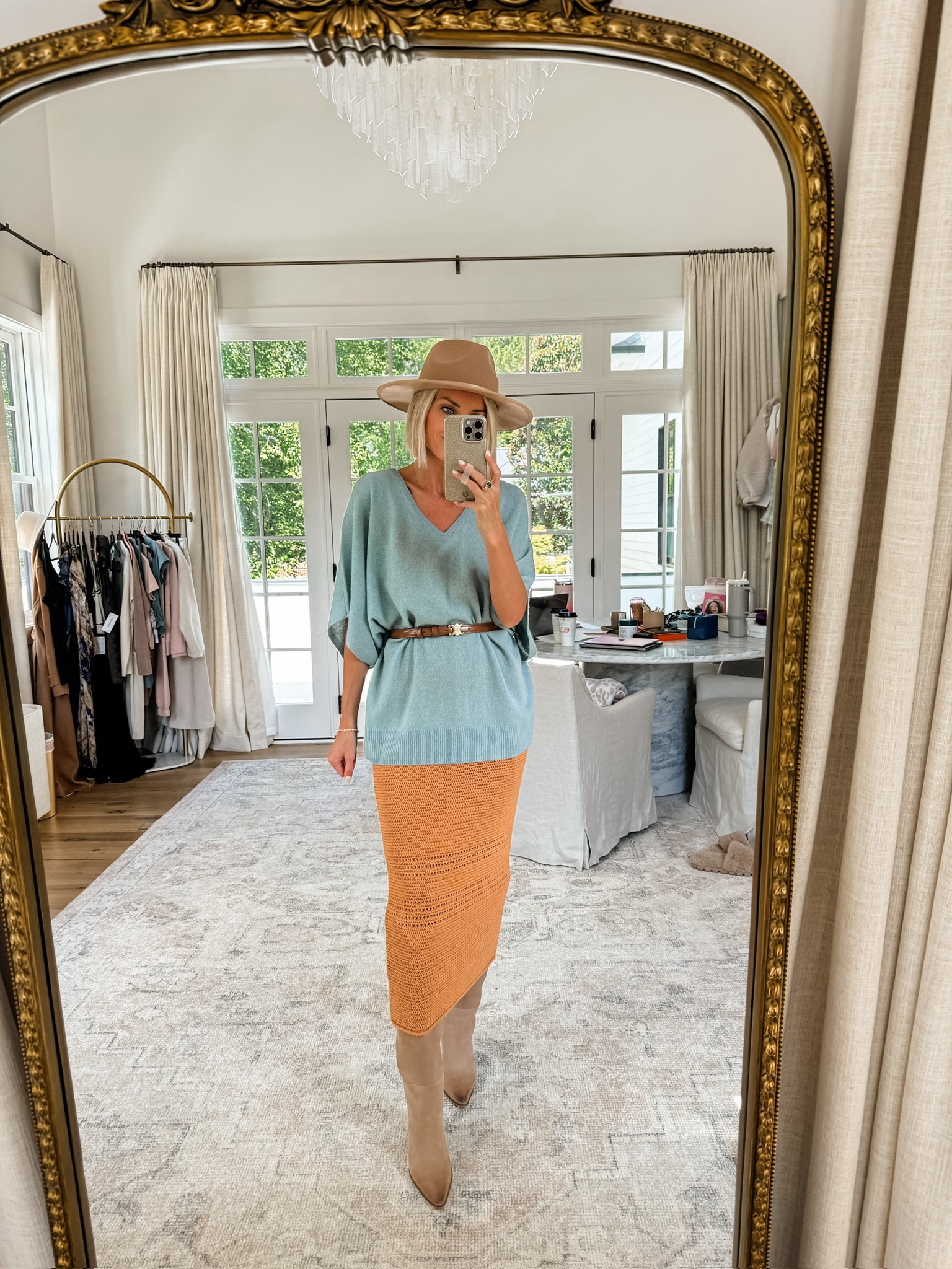 Such a cute outfit idea for fall! This poncho is one of my favorite finds from the NSale! Wearing XS!

Loverly Grey, Nordstrom anniversary sale, NSale, Nordstrom finds 

#LTKSaleAlert #LTKSeasonal #LTKxNSale