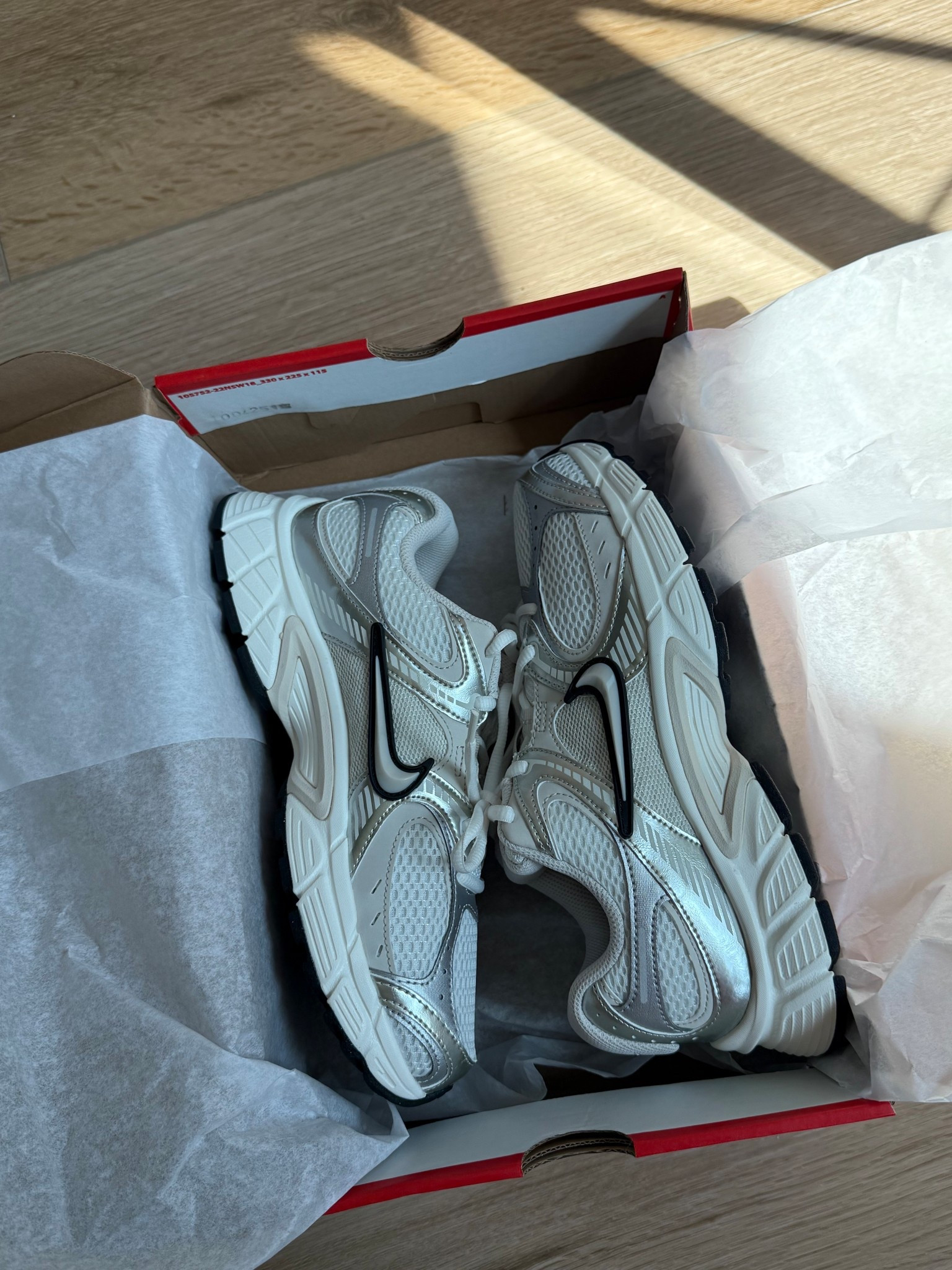 New sneakers👟

Every day sneakers 
Athletic wear
Mom style 


#LTKShoeCrush #LTKFindsUnder100 #LTKActive