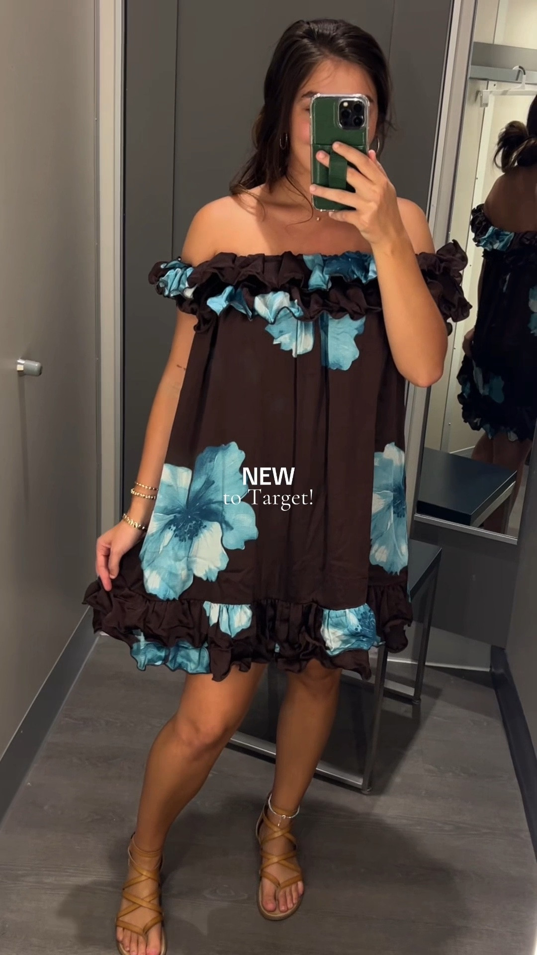 THE prettiest dress right now at Target! sooo cute for a trip this summer or wedding guest dress 🩵

•light, bouncy, & flowy! 
•HAS POCKETS! 👏🏼
•comes with straps! 
I’m 5’4, and wearing the Medium *could’ve sized down to a Small and probably been alright*! 

@Target  #targetfinds #weddingguestdress #summerdress #vacationdress #beachdress #vacay #summer #weddingguest #summerwedding #targetnew

#LTKootd #LTKWedding