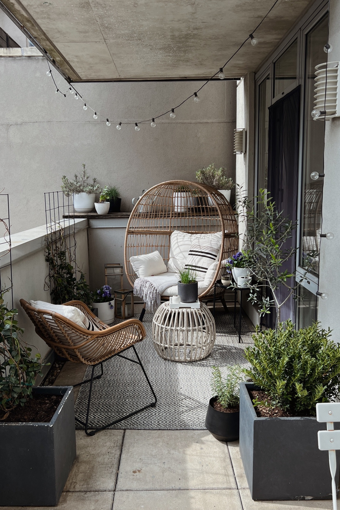 Balcony spring update! 

#LTKhome #LTKSeasonal