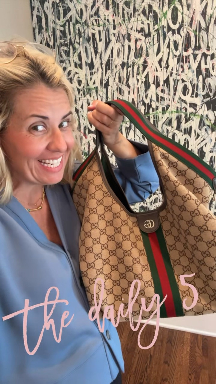 Daily 5…#1…The Bag! This is the large size and it’s absolutely amazing! I use it for anything and everything. Love the classic look!

#LTKdayinmylife #LTKmomlife #LTKstorytime
