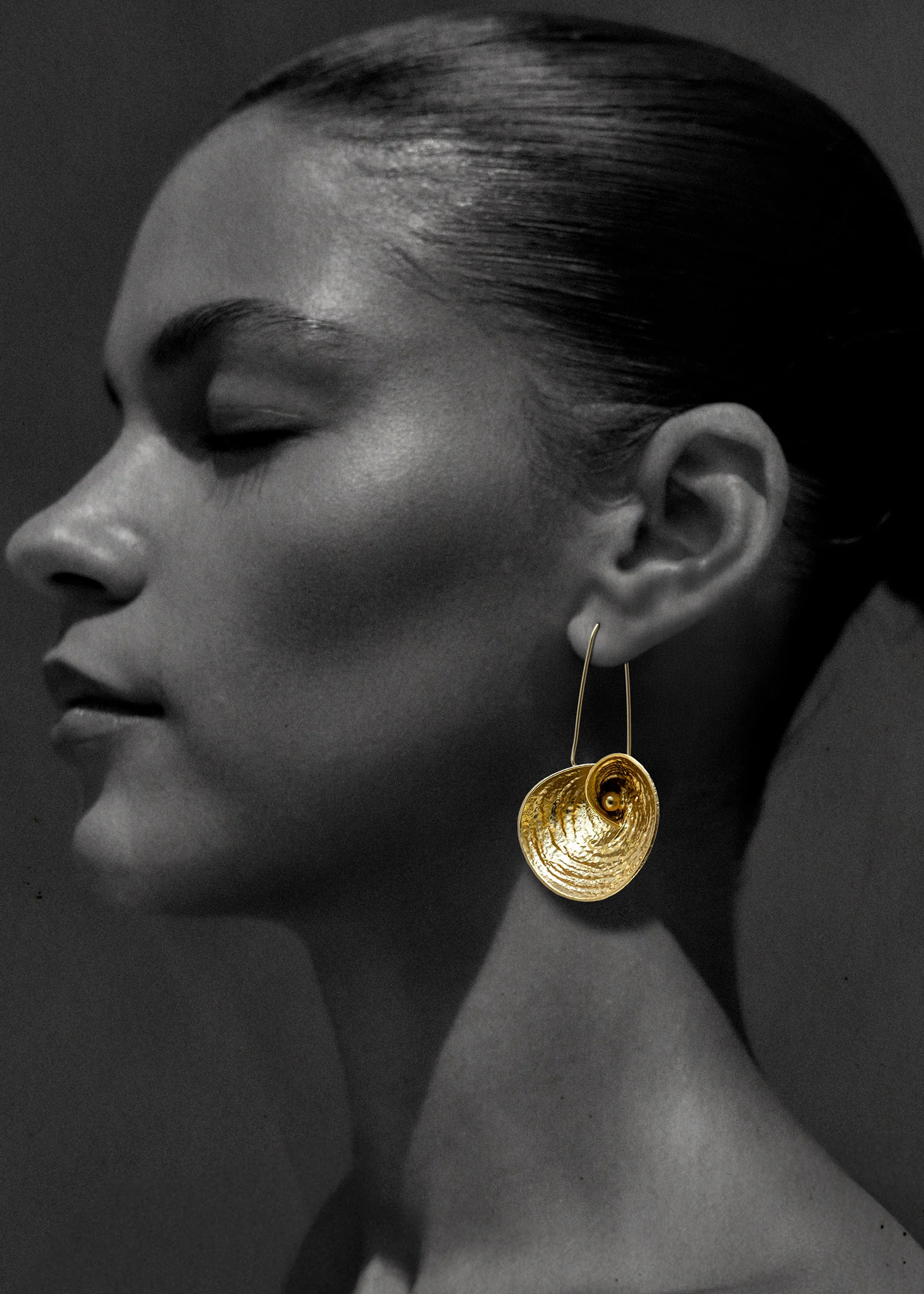 ANDREA IYAMAH CONCHA EARRING - GOLD | ANDREA IYAMAH