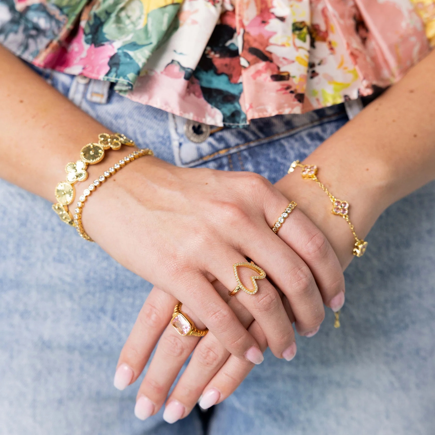 Our jewelry collection!! 


Jewelry, jewelry lover, gold rings, gold bracelets, jewelry addict

#LTKStyleTip