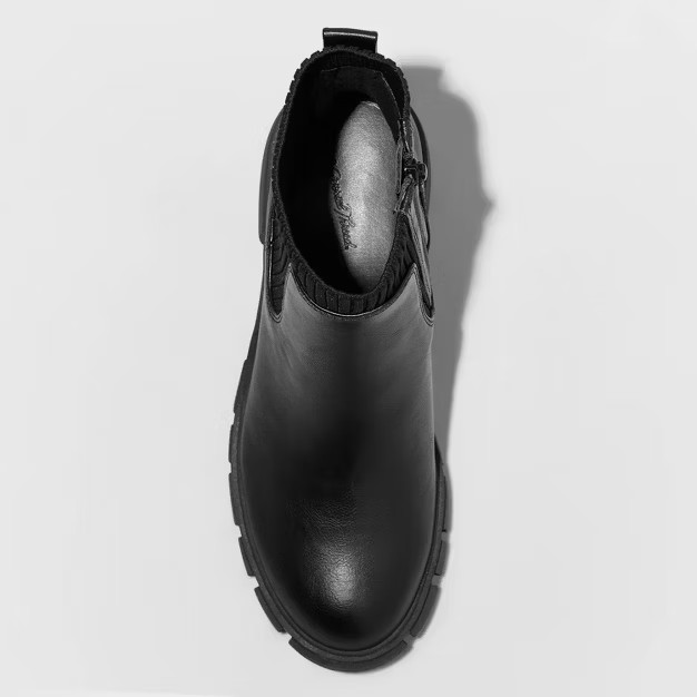 Women's Keeley Chelsea Boots - Universal Thread™ | Target