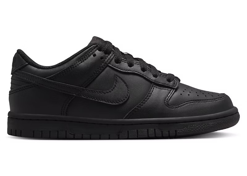 Nike Dunk Low Triple Sneakers in Black | StockX