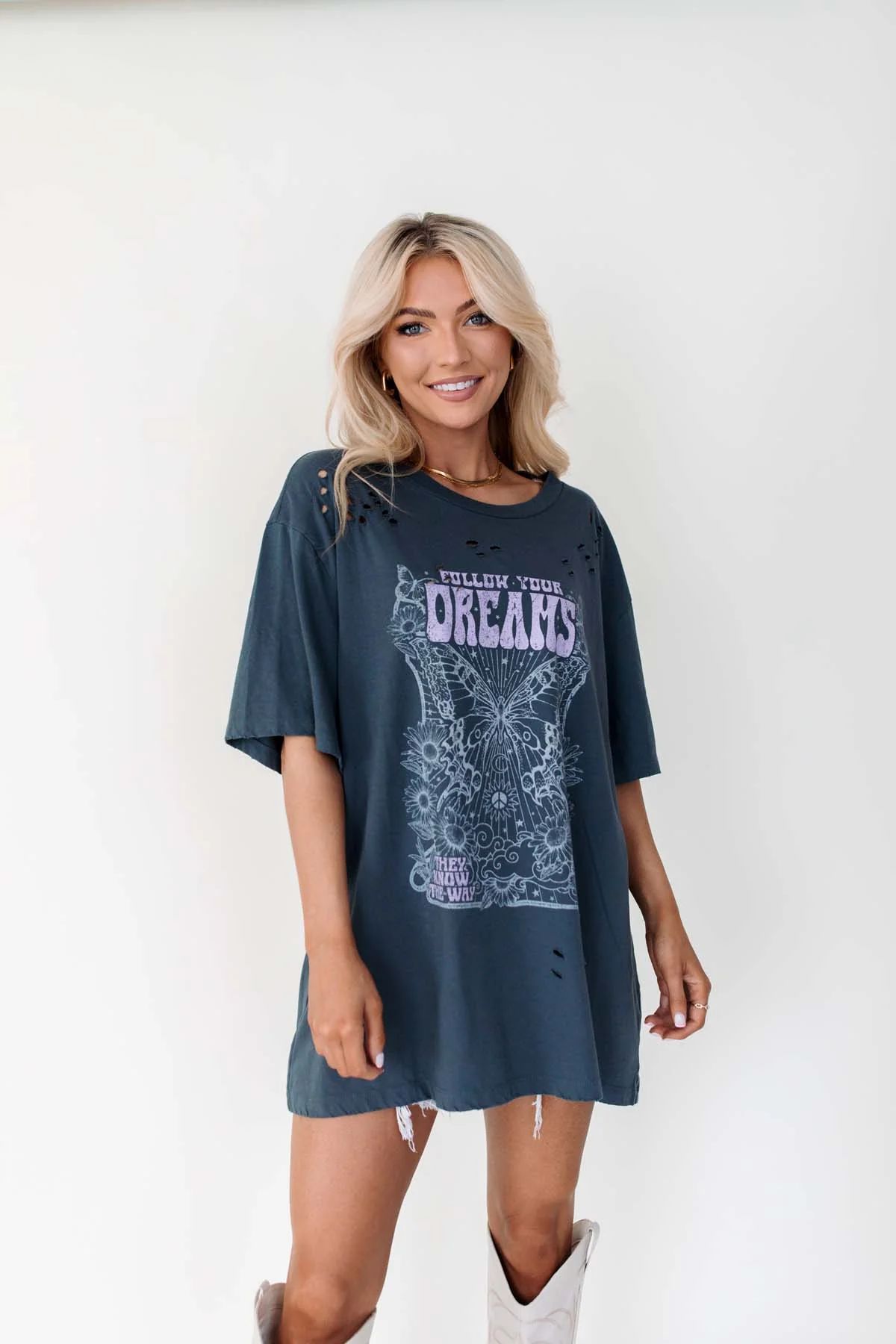 Follow Your Dreams Graphic Tee | The Post