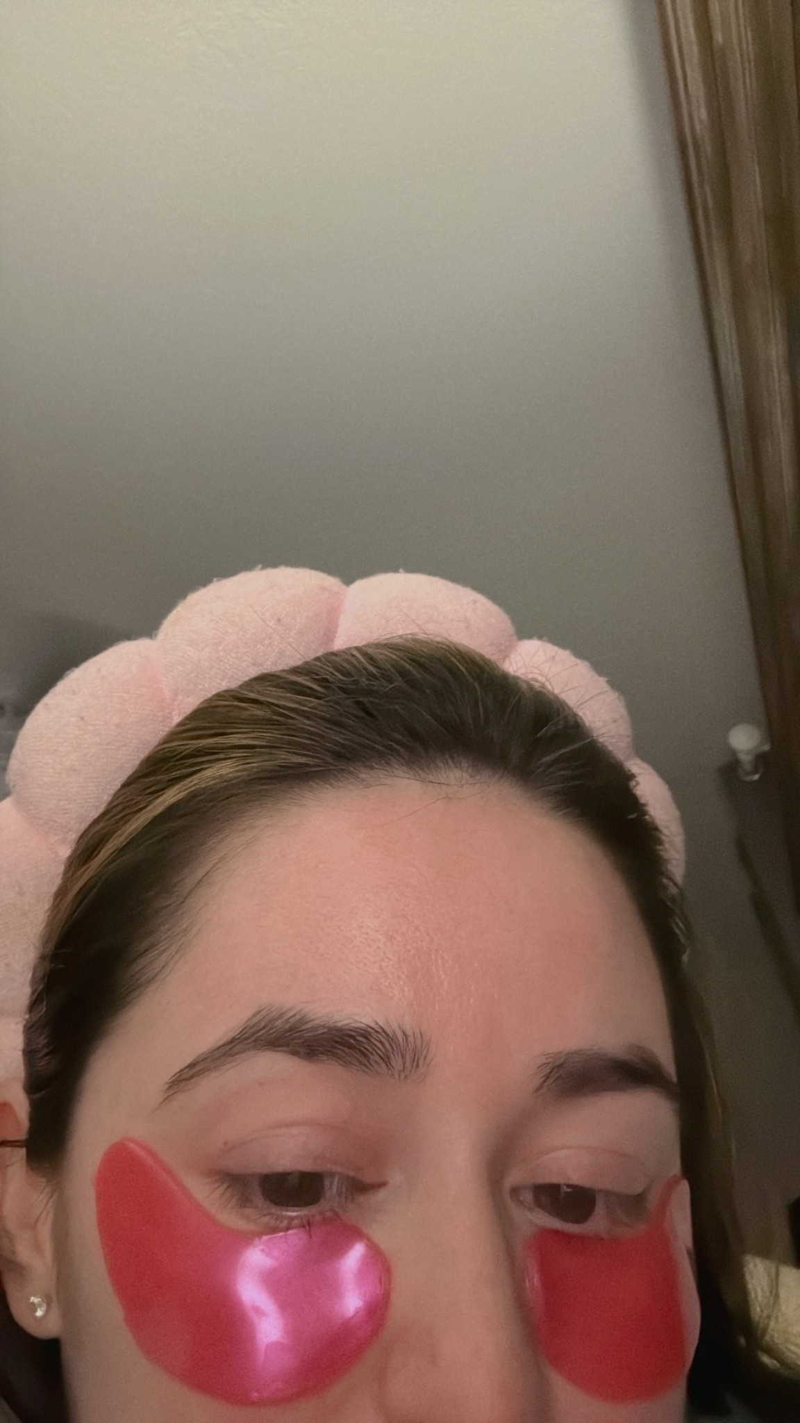 The only eye patches I’ve tried that stay in place and reasonably priced! 

Tip : put them in the fridge before using and it will reduce puffiness within 10 min 😉

#LTKgrwm #LTKBeauty #LTKmomlife