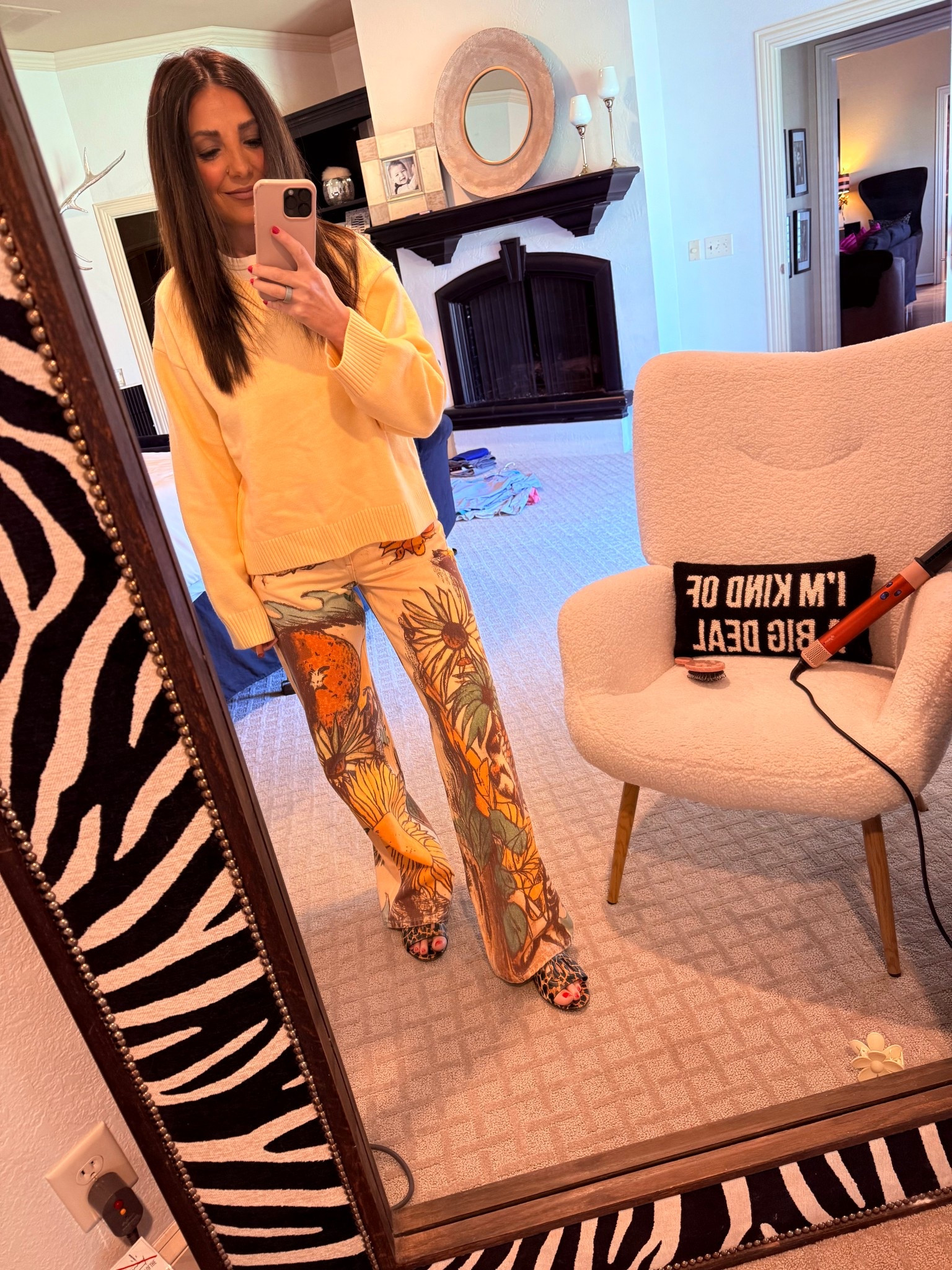 💛🤎💛🤎

Sweater: small
Tee: petite
Jeans: 25

Free people
Free people jeans
Sunflower jeans
Statement denim
Statement jeans
Leopard sandals
Yellow sweater
Casual outfit
Spring outfit 
H&m
Hm

#LTKSeasonal #LTKOver40 #LTKPetite