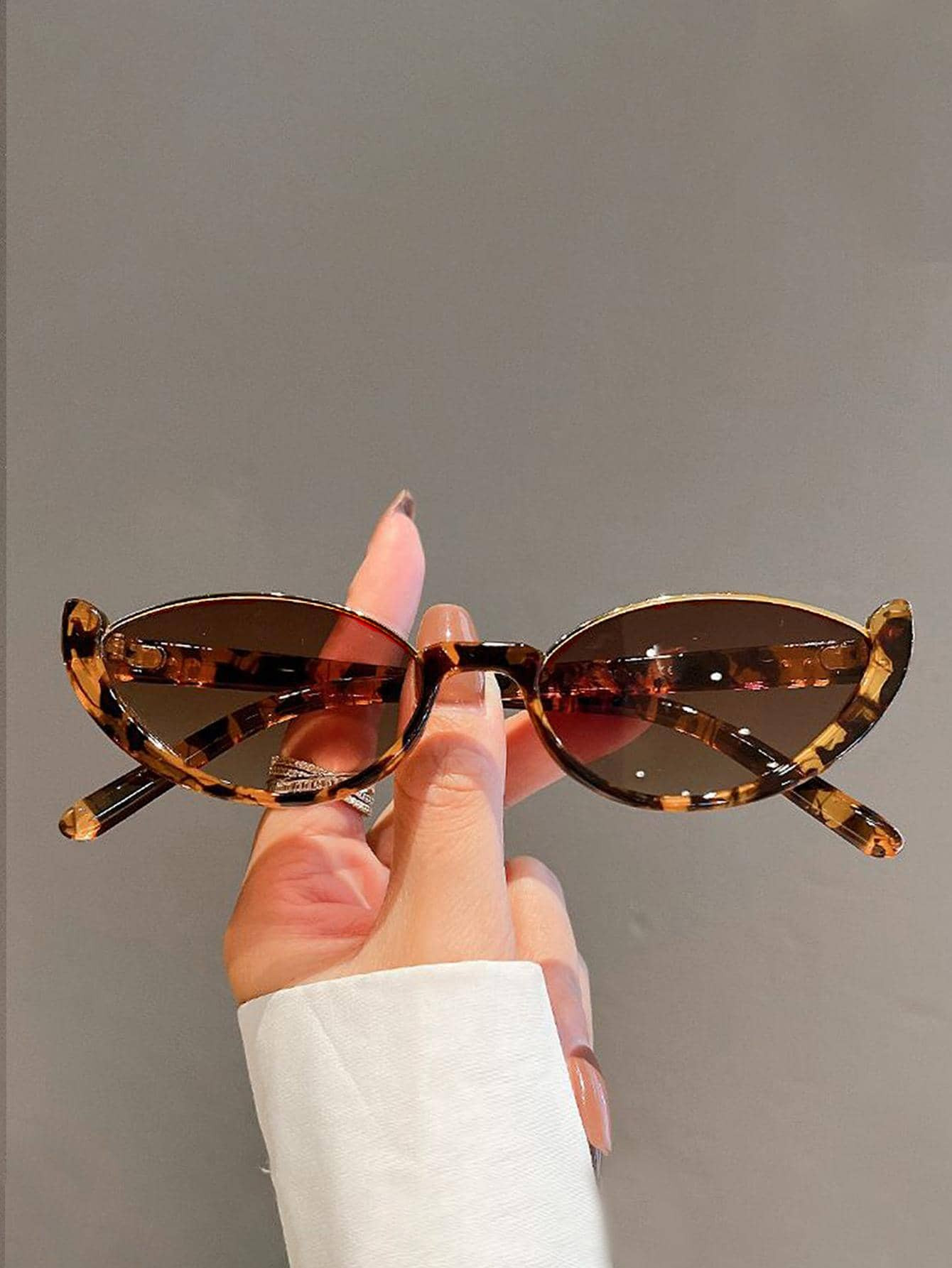 1Pair Women Tortoiseshell Browline Fashionable Eyeglasses For Party Decoration Boho Shades Beach Accessories Beach Accessories For Women Glasses Shades Basics Fall Winter Women Outfits Clothes Business Casual Gifts Leopard Color Blocking Boho Vacay Vacay Vibes For Summer Beach Vacation,Outdoor,Travel Preppy Style For Back To School | SHEIN