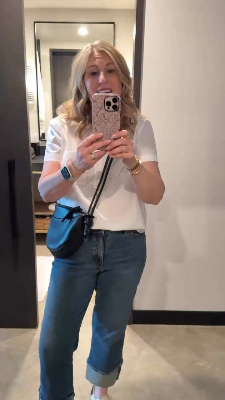 Rainy day travel look.☔️

The forecast said rain… but the plans still included a little shopping.

So I reached for pieces that make travel days easy and comfortable.

A packable rain jacket that handles the weather without taking up space.�A lightweight popover top that layers easily.�Cuffed denim for a relaxed, everyday feel.�
The most comfortable sneakers in my closet (because travel days mean walking).�And a crossbody bag that keeps everything close and hands-free.

Nothing complicated — just a simple outfit that works for real life, even when the weather doesn’t cooperate.

Comment RAINY and I’ll send you the links 🤍✨

#TravelOutfit
#RainyDayStyle
#RainyDayOutfit
#dolcevita 
#dolcevitapartner 
dolcevitashoes
ColdwaterCreekPartner 
coldwatercreek