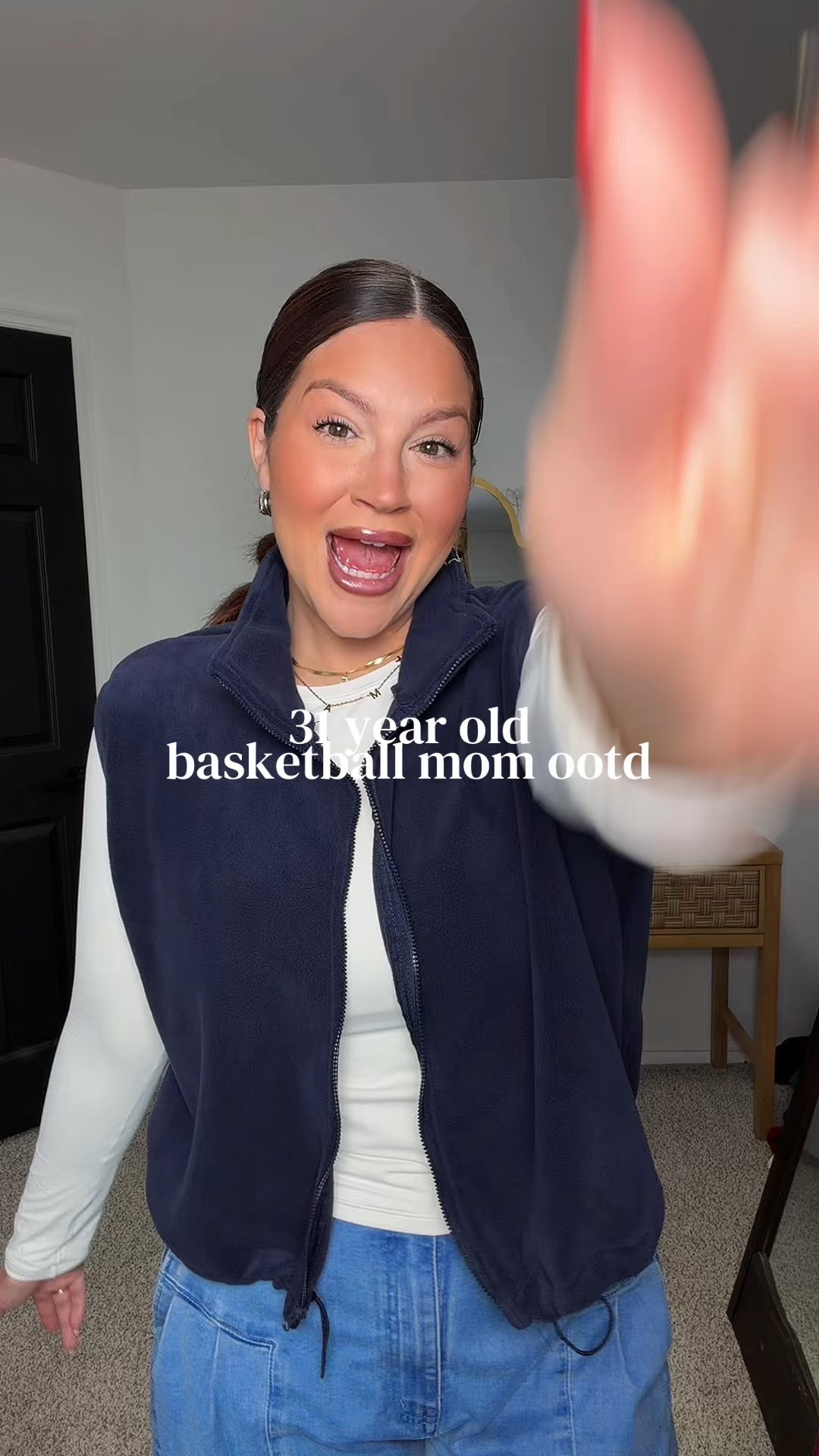 Amazon outfit of the day 🤍✨ The comfiest baggy jeans + the perfect basics for a busy basketball mom on the go.  #AmazonFashion #LTKFinds #LTKStyle #BasketballMomOutfit #OOTD #BaggyJeans #AffordableFashion

#LTKootd #LTKMidsize