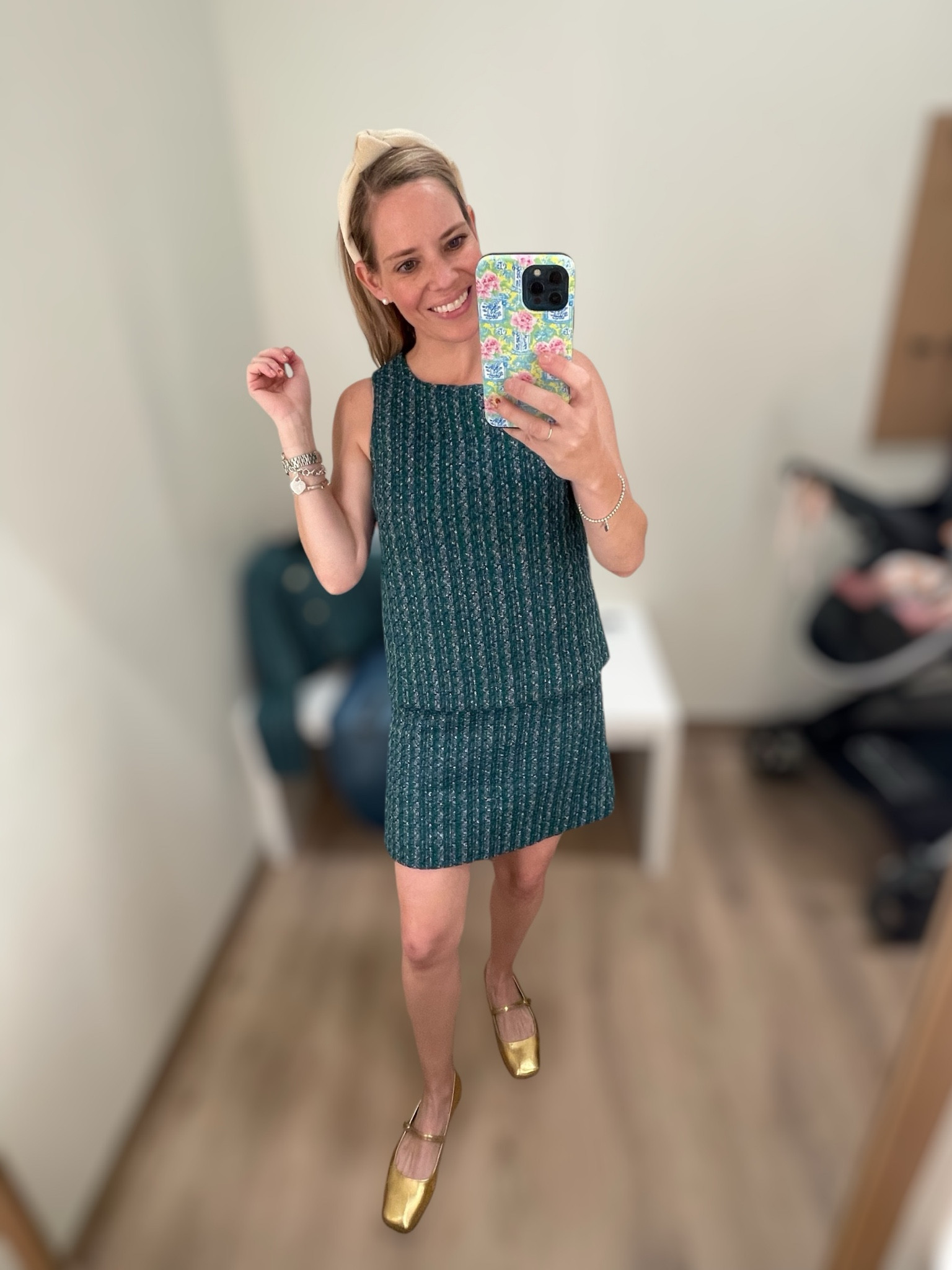 Tweed skirt, tweed top, office outfits 

#LTKWorkwear #LTKFindsUnder50 #LTKFindsUnder100