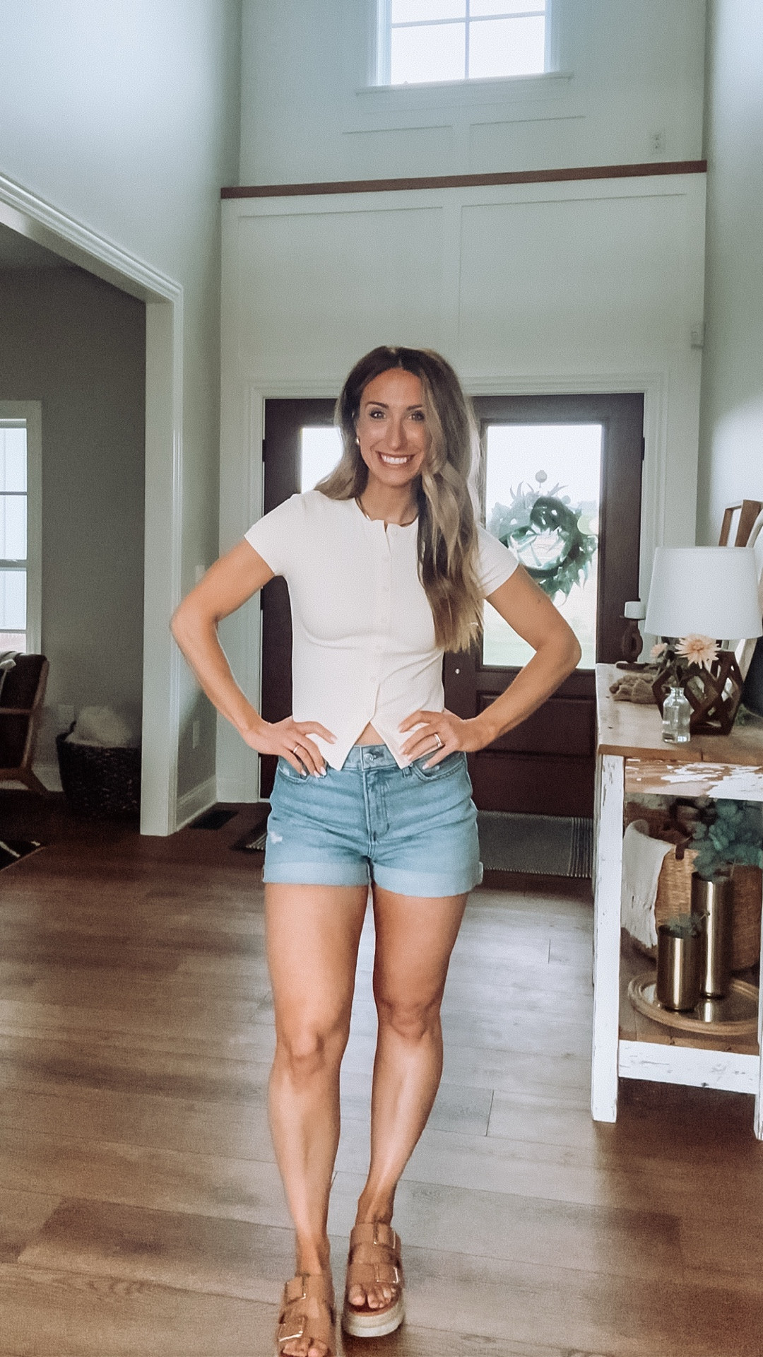 the top that instantly elevates your basics ✨
ribbed, flattering, and that little open detail at the bottom… obsessed.

wearing it on repeat in every color 🤍

Spring top | summer top | trending top | summer outfit inspo | outfit formula 


#LTKSeasonal #LTKOver40 #LTKootd