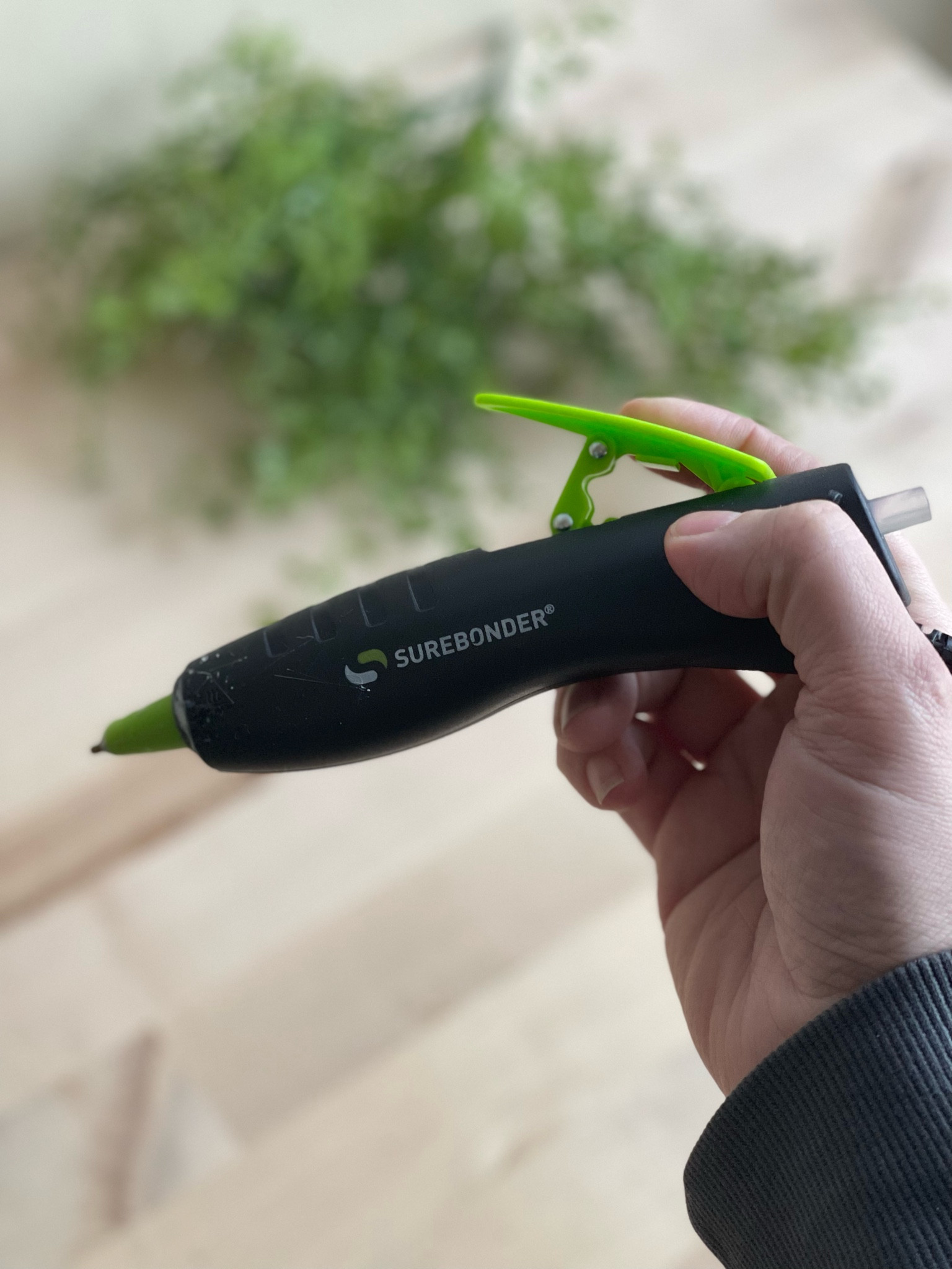 My favorite hot glue pen!