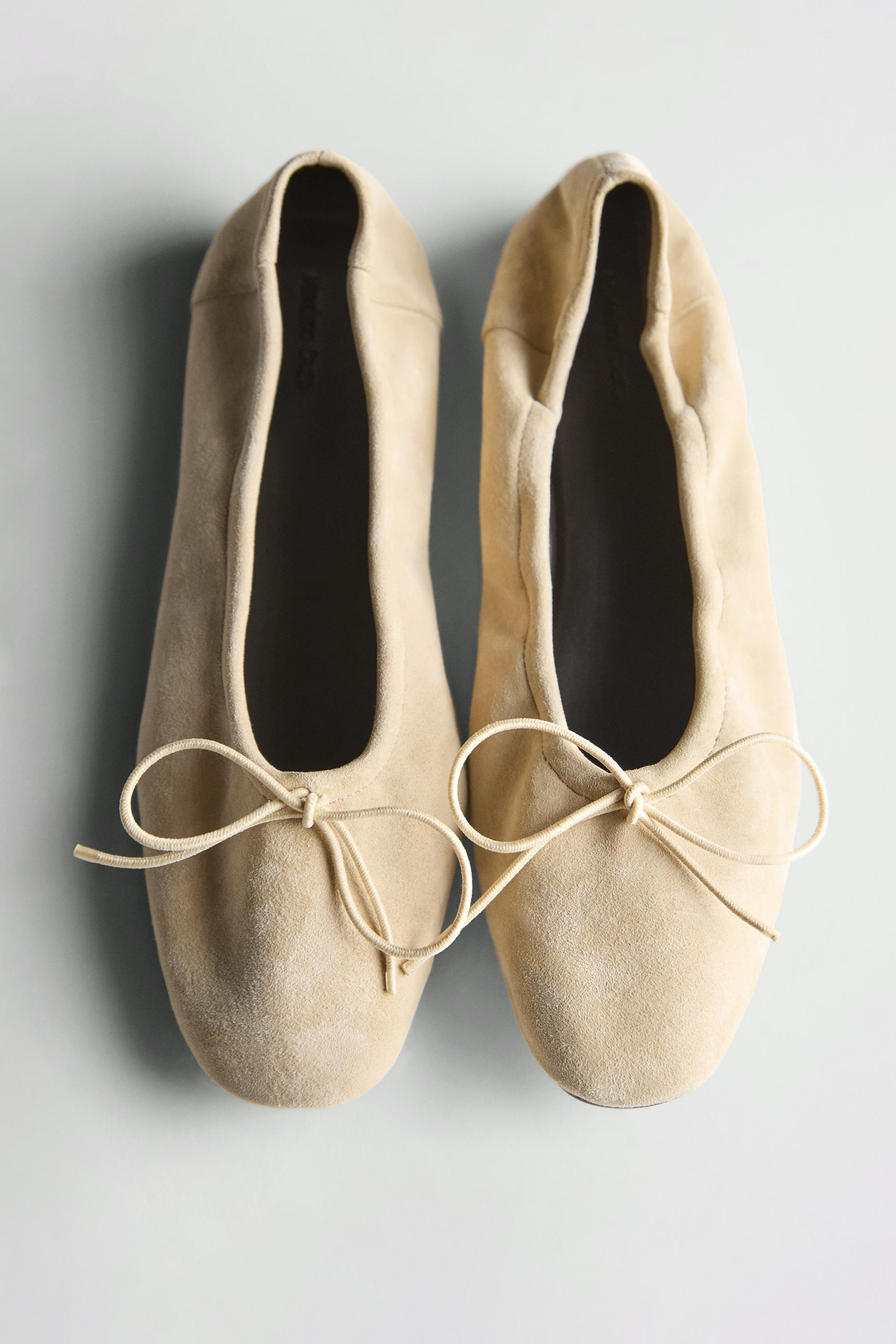 Ballerine arricciate con fiocco · Marrone, Cachi, Beige · Scarpe Basse | Massimo Dutti | Massimo Dutti IT