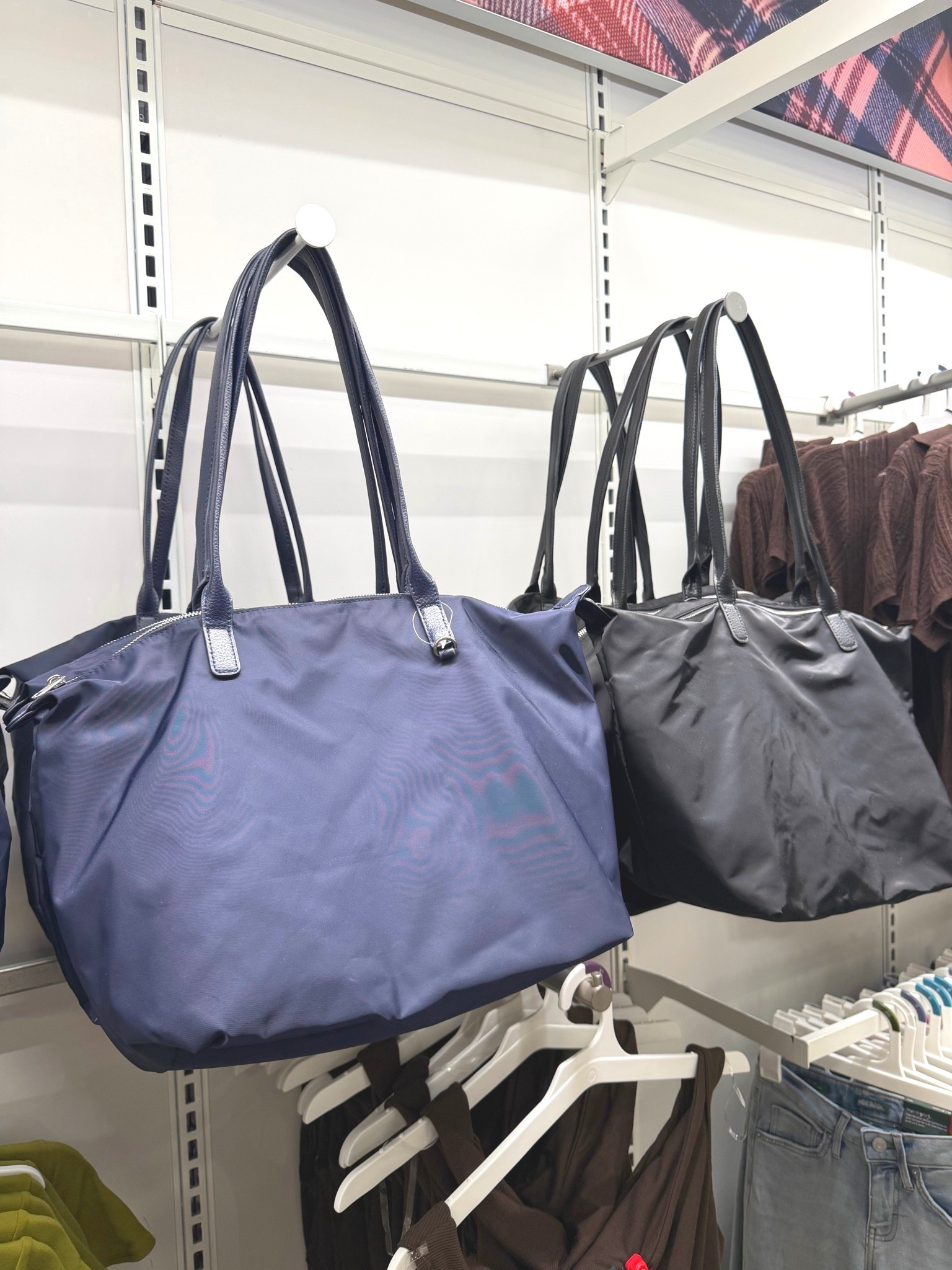 Target Deals 20% off Wild Fable Carry All Nylon Tote Bags @Target #targetstyle #wildfable #nylontote #weekendtotes #largetotebags #targetdeals

#LTKgrwm #LTKootd #LTKTravel