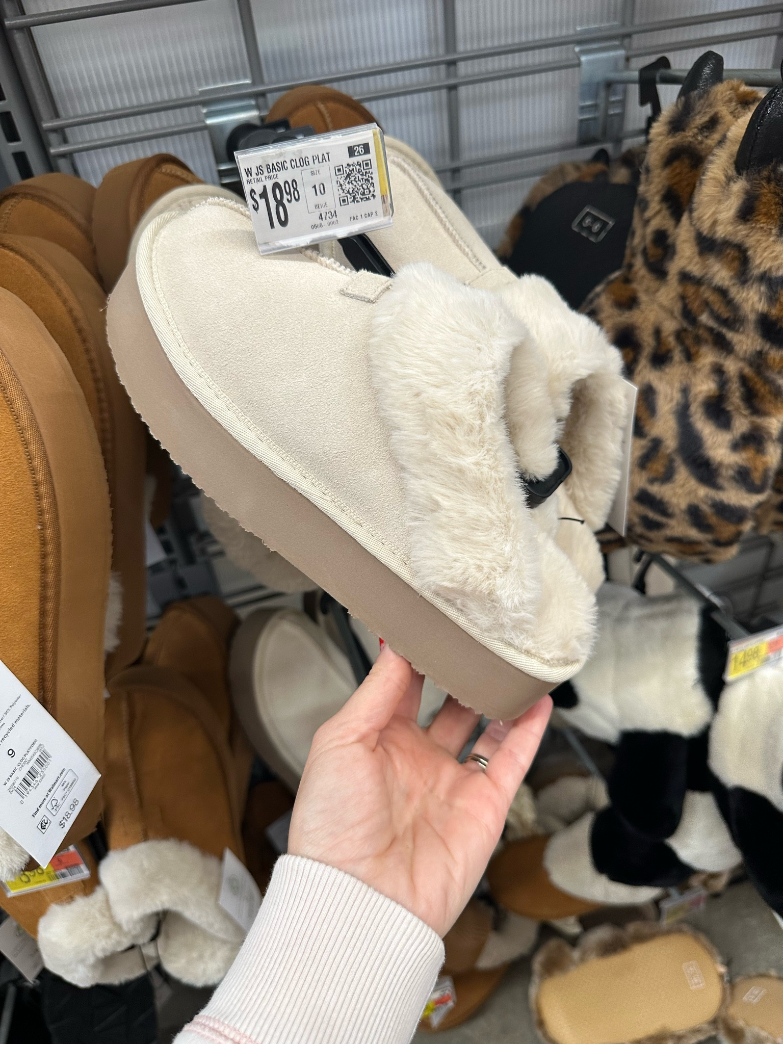 Walmart clog slippers ! So pretty for fall & winter. 

Color: Oatmeal


#LTKShoeCrush #LTKFindsUnder50 #LTKSeasonal