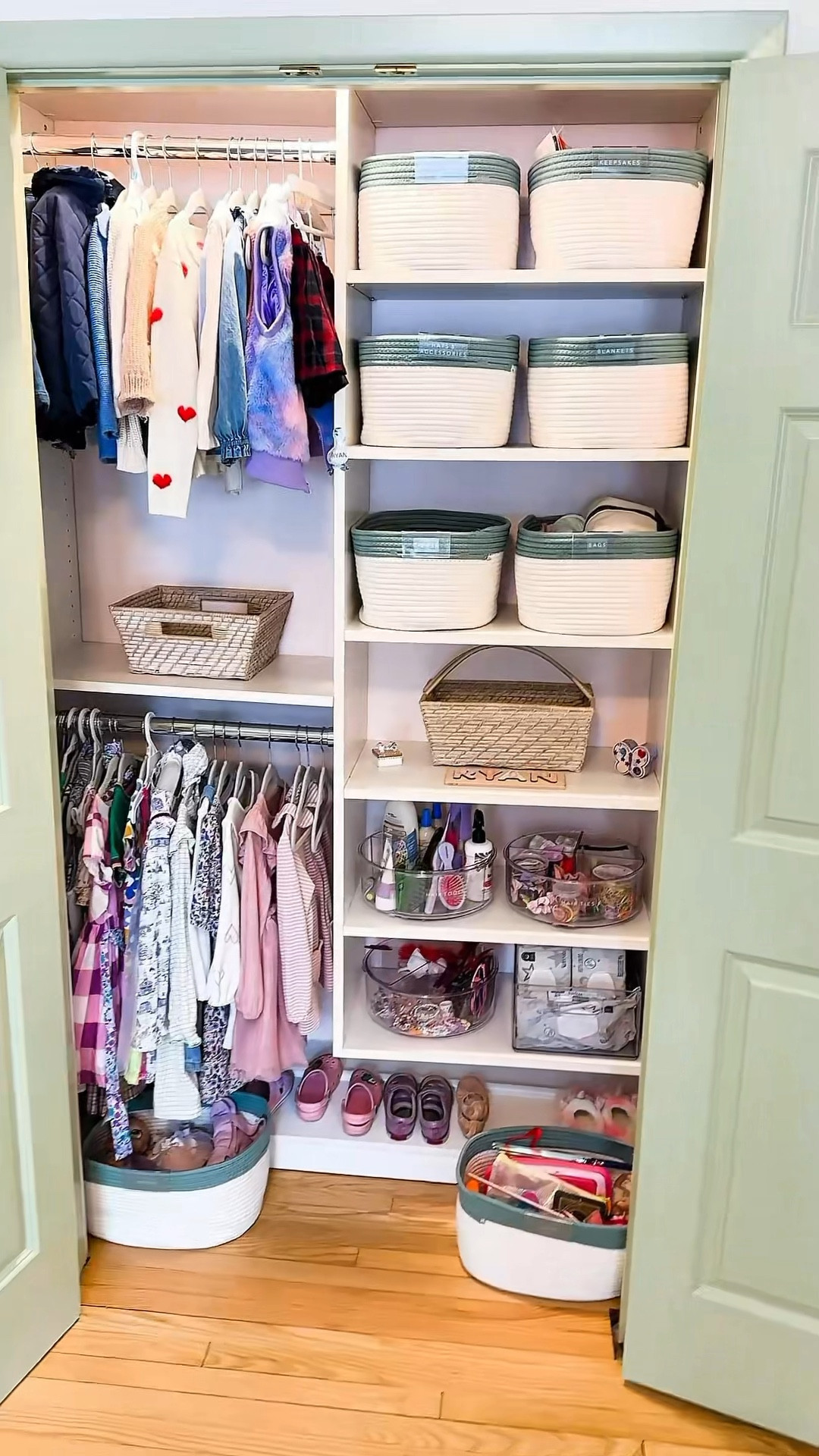 🌸 Spring is the perfect time to organize everyone’s closets, both big and small 👧🏼👦🏽

By using some of our favorite products from @thecontainerstore we created a functional organizing system fit for a princess 👑 

The best part? We focus on systems that are built to last, so as your child grows, these systems will grow with them ✨

Need help getting organized this Spring? 🌷Click the link in bio to get started and shop the products we used for this space 💌
.
.
.
.
.
#organizewithmarie #fairfieldcountyct #connecticutlife #organizingtips #connecticutliving #connecticutgram #ctsmallbusiness #203local #organizedhome #fairfieldcounty #fairfieldcountymoms #greenwichct #hometips #professionalorganizer #getorganized #organizinghacks #homeorganizer #homeorganizing #womeninbusiness #smallbusiness #smallbusinessowners #kidscloset #closetorganization #thecontainerstore #thecontainerstoreambassador

#LTKKids #LTKFamily #LTKHome