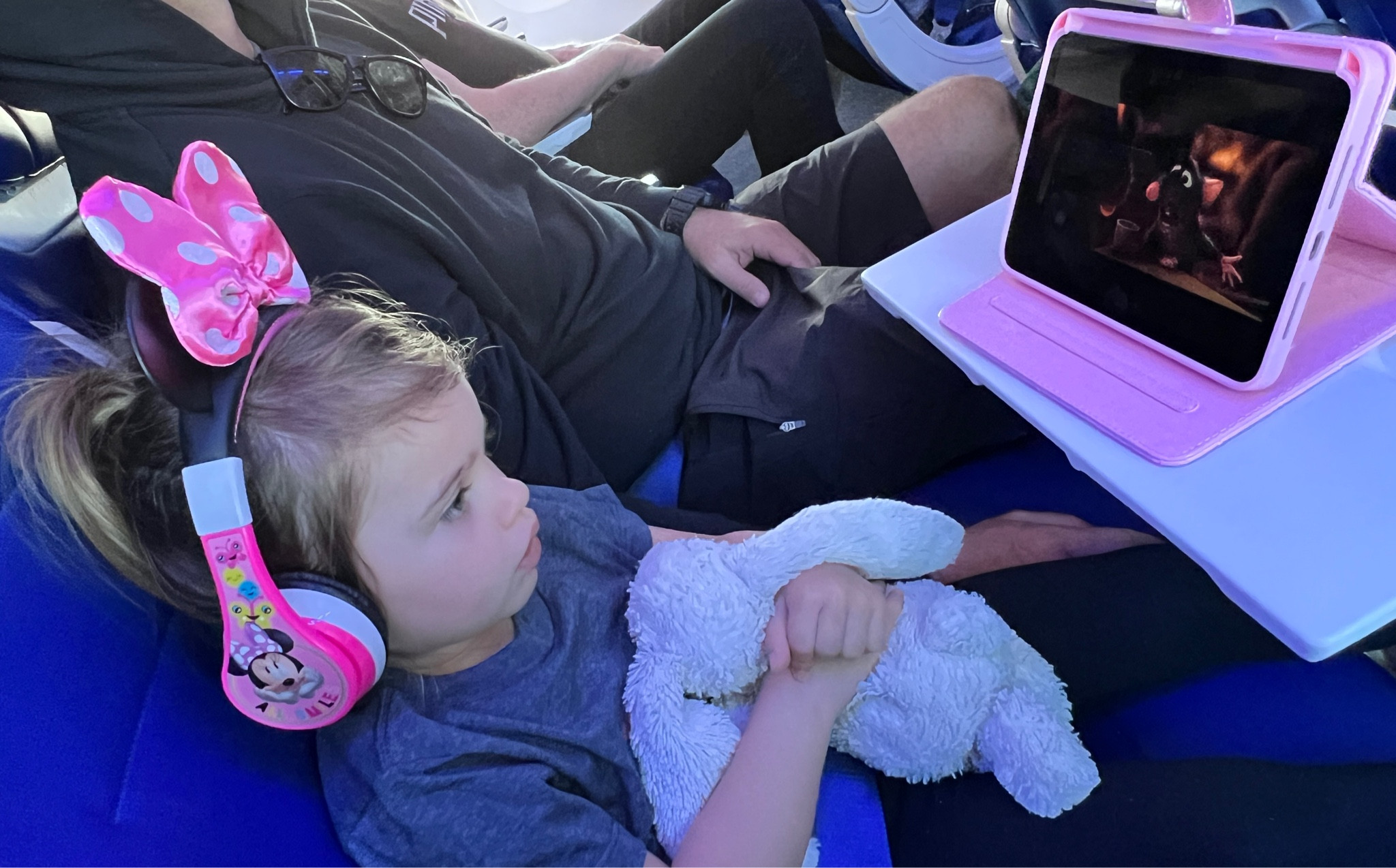 Minnie headphones for travel. Wireless! Less mess! Must have for the plane. 

#LTKVideo