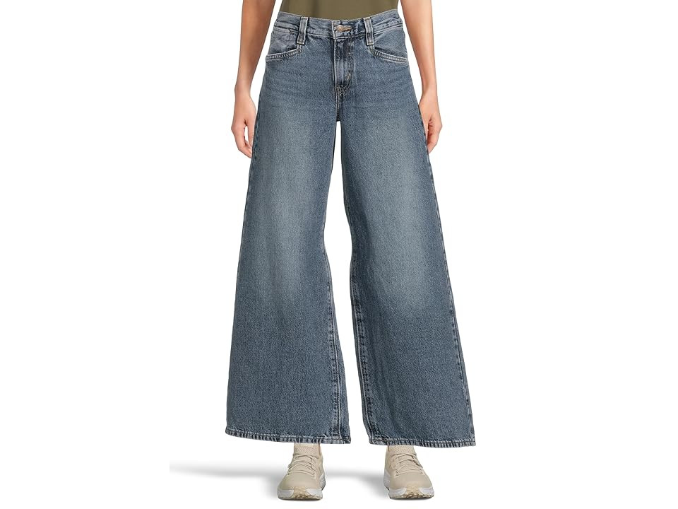 Levi's(r) Womens 94 Baggy Wide Leg Women's Jeans Beautiful Target : 30 31, Cotton/Denim | Zappos