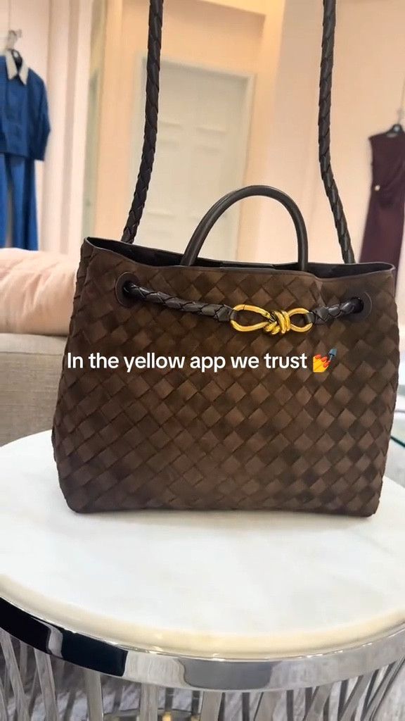 Link➡️ https://sale.dhgate.com/FggJ6U16 • This bag feels so quiet luxury and timeless 🤎👜
#LTKbags #LTKluxury #LTKneutral #LTKstyle
 

#LTKSaleAlert #LTKootd #LTKgrwm