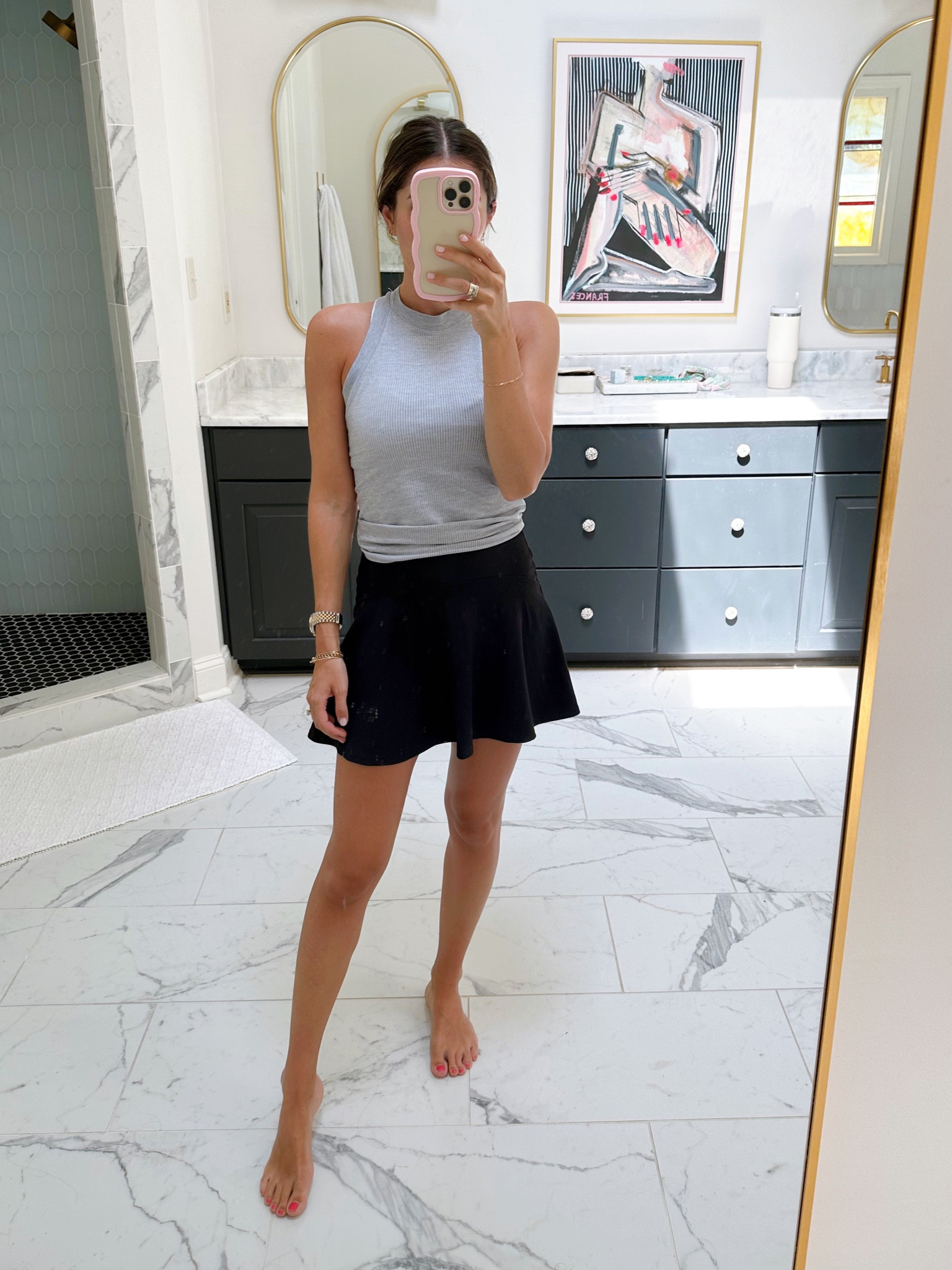 Old navy tennis skirt! Wearing a small! 🖤