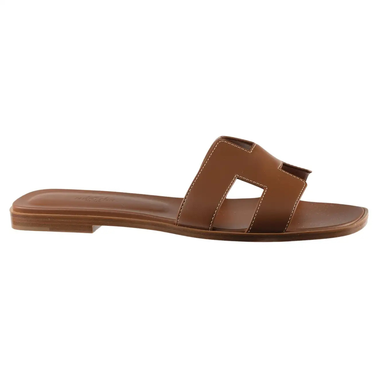 1stdibs Exclusive Hermes Oran Sandal Gold Size 39FR For Sale at 1stDibs | 1stDibs