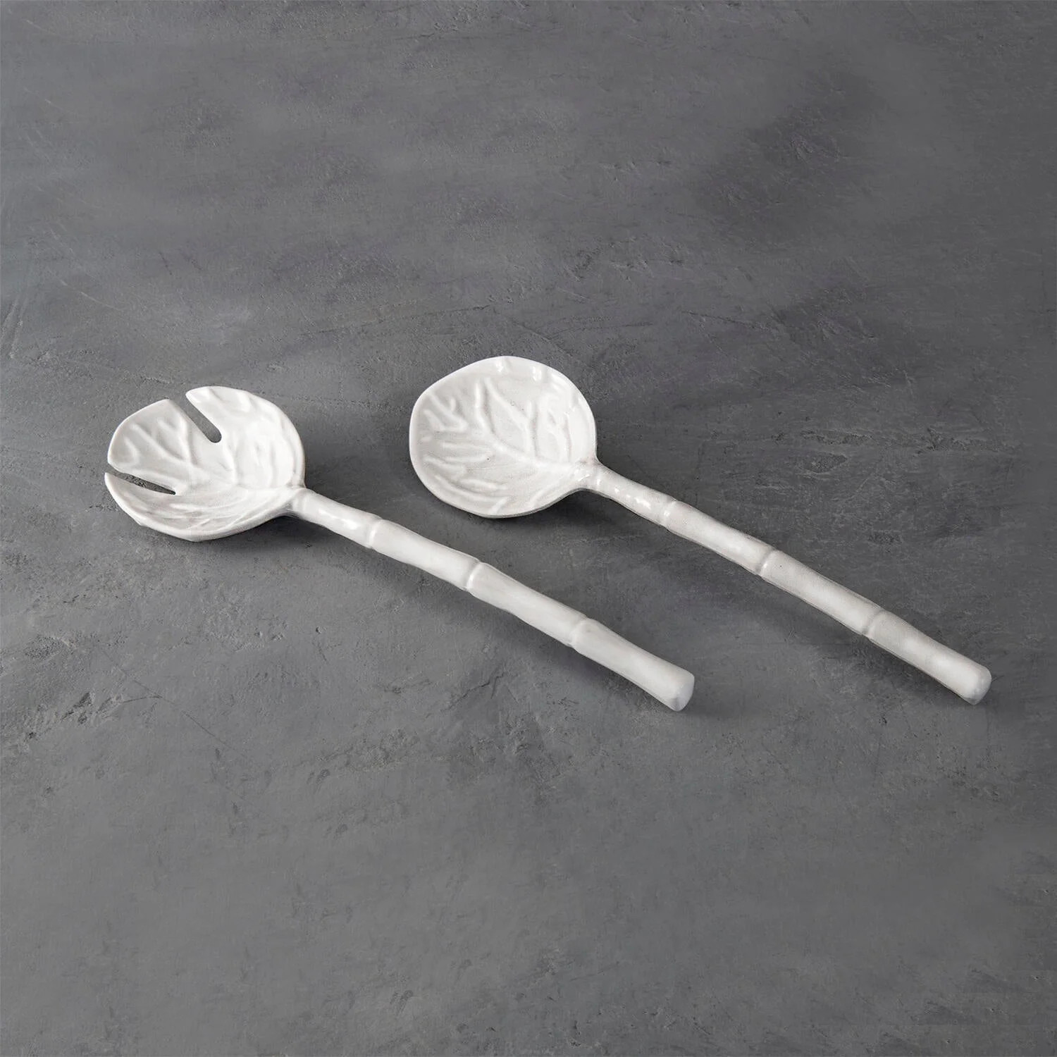 Beatriz Ball Vida Lettuce Melamine Salad Servers | Sabavi Home