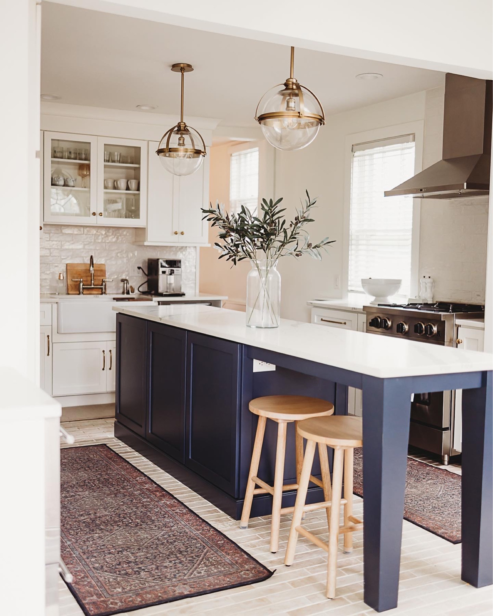 Clean kitchen favorites! Low tox pans, cups, cookware and a barista in your home. 🤌🏼

#LTKhome