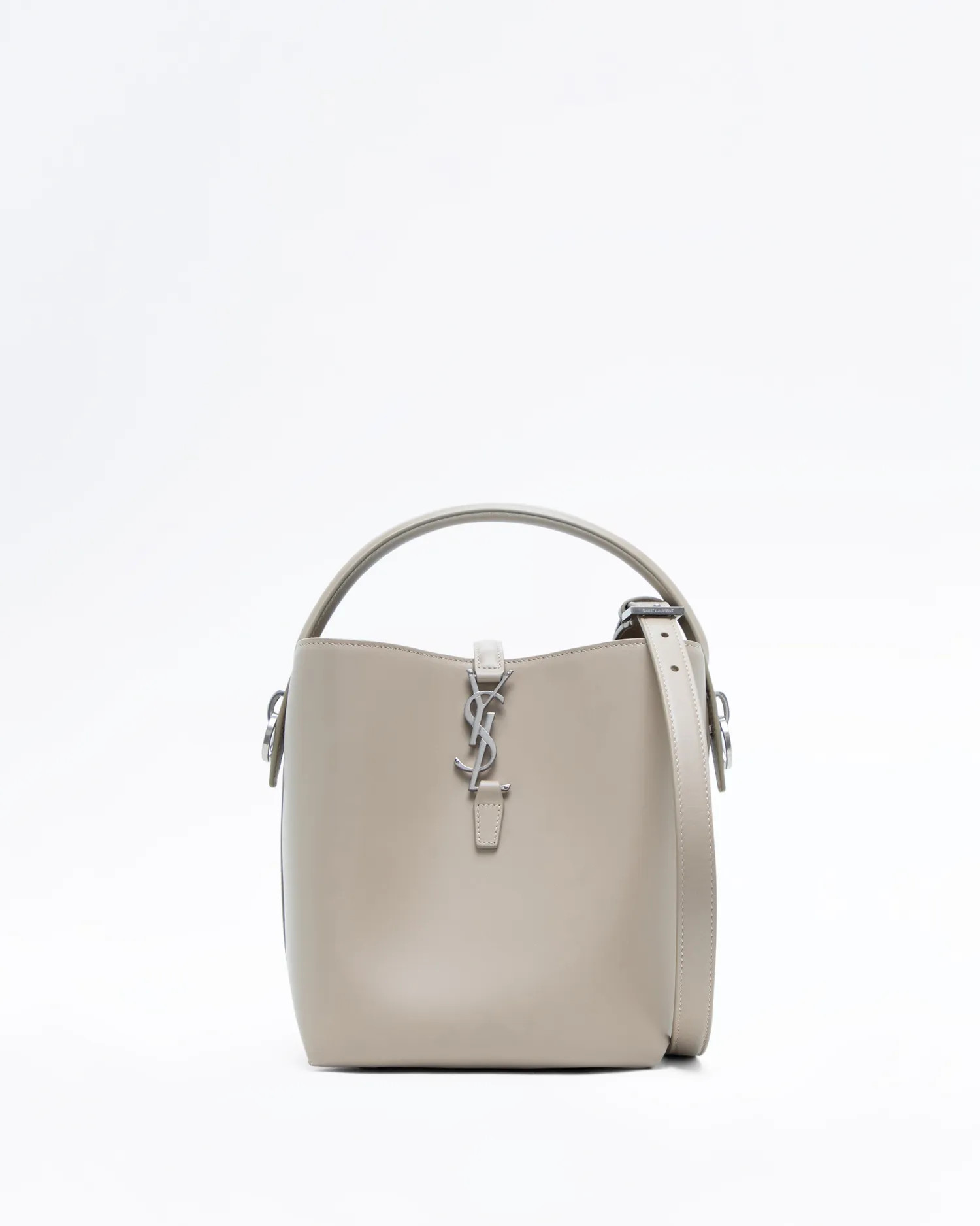 Le 37 Small Bucket Bag | Vivrelle