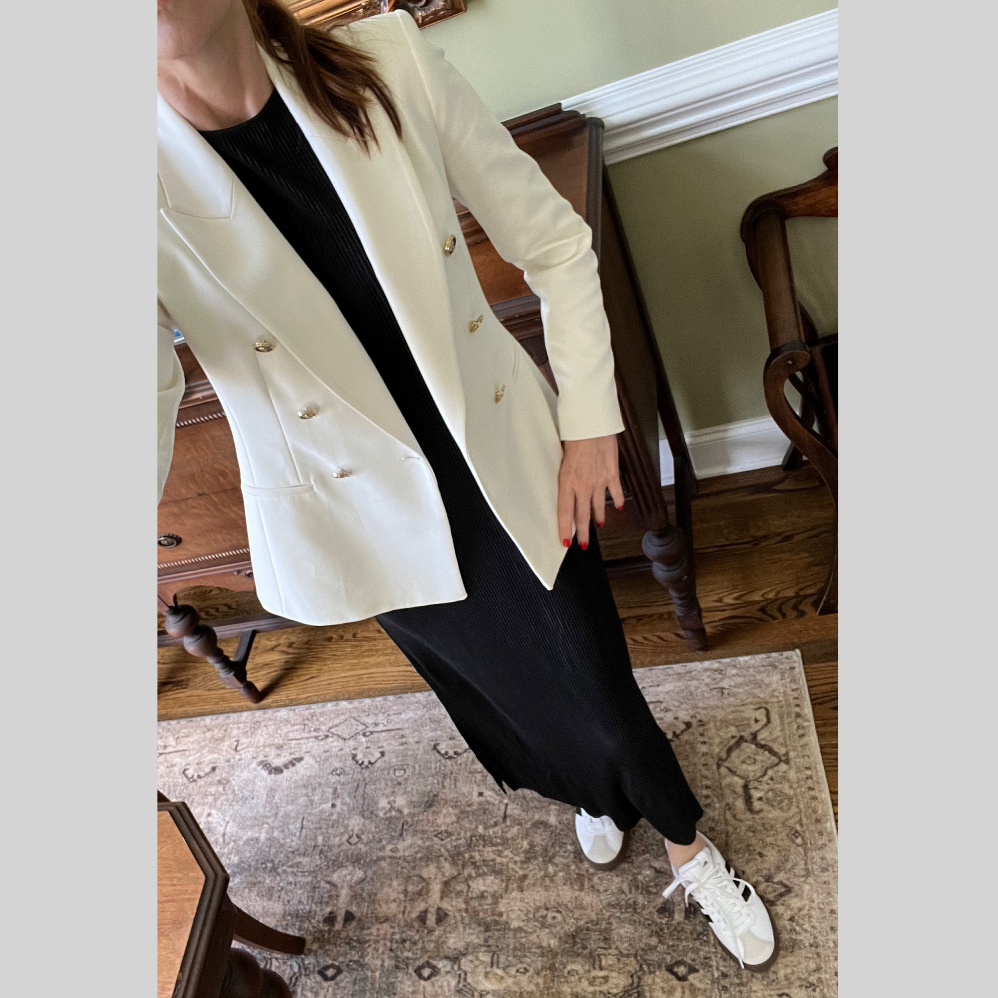 🖤🤍🖤/// #igblogger #preppy #preppystyle #metoday #mystyle #styleinspiration #styleoftheday #stylediaries  #fashionblogger #fashiondiaries #fashionblog #liketkit  #styleover50 #50plusandfabulous #fashionover50 #50plusblogger #instastyle @liketoknow.it #zara #mango #adidas