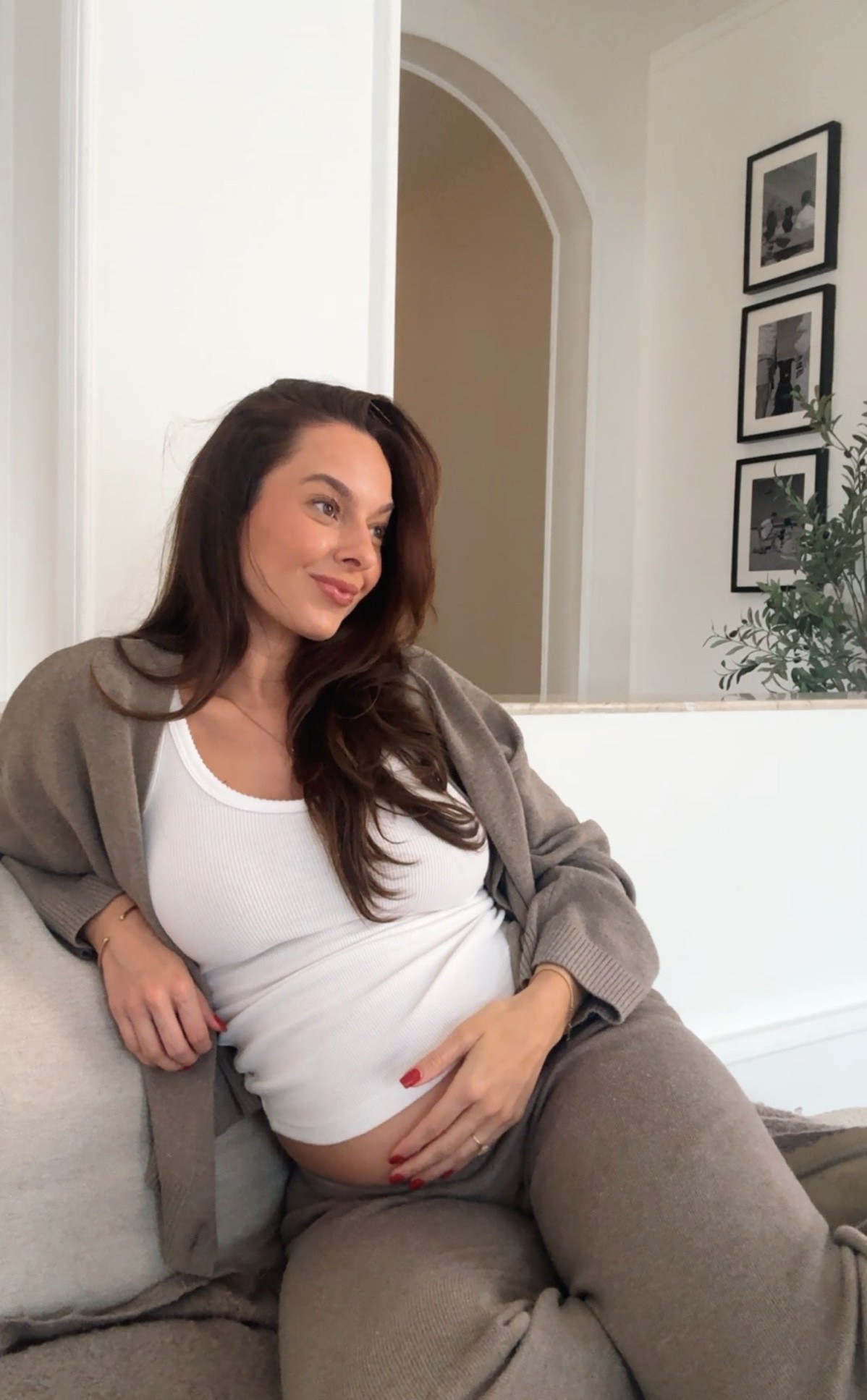 Cosy lounge set ☁️

#LTKwinter #LTKmaternity