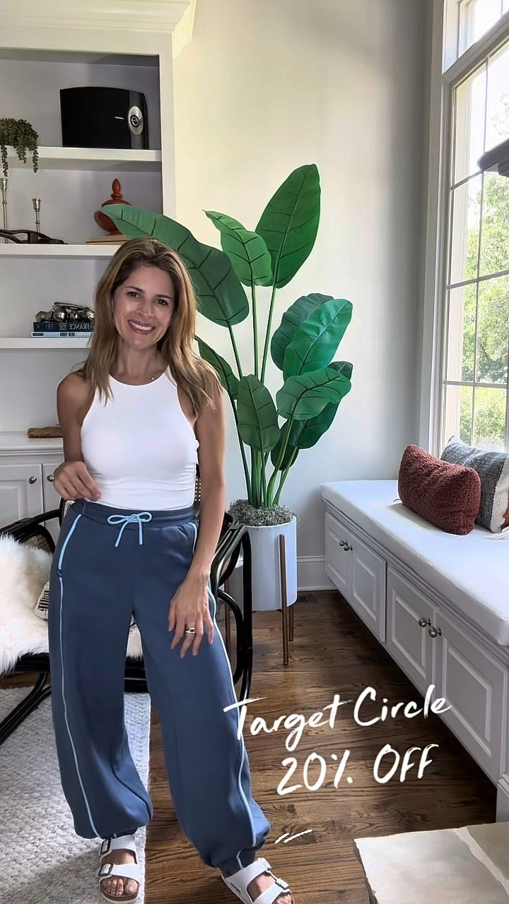 

✨ Target finds that do it all ✨
From cozy joggers + sweatshirts to sleek tops + leggings — these pieces work for lounging and breaking a sweat. 🖤

📲 Follow me on LTK for easy access to outfit links + petite-friendly style inspo: @thepetitepalette_by_sherry

Comment FINDS below to receive a DM with the link to this post on my LTK. Xo 💌
(You must be following @thepetitepalette_by_sherry to receive the details)
https://liketk.it/5nRRT

#TargetStyle #TargetFinds #AthleisureStyle #ChicAndComfy #PetiteStyle #PetiteFashion #LTKpetite #EffortlessChic #LTKfindsUnder50 #LTKFallSale



#LTKFallSale #LTKPetite #LTKFindsUnder50